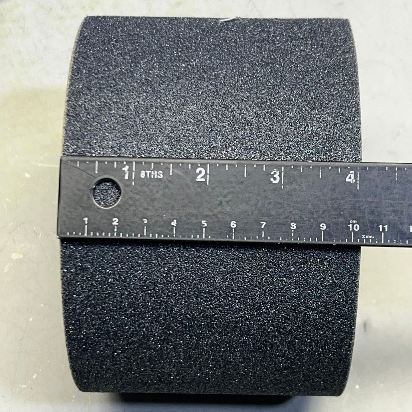 ZA@ SAFETY TRACK Adhesive Sandpaper Sz 4" x 60ft 125172 A