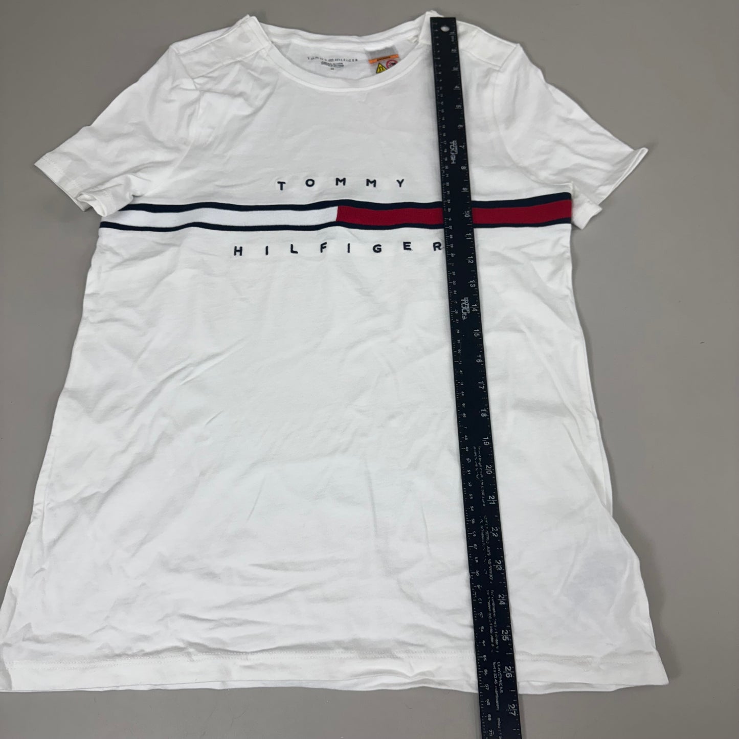 TOMMY HILFIGER Adaptive Short Sleeve Magnet Button T-Shirt White Women's SZ M Signature Stripe (New Other)