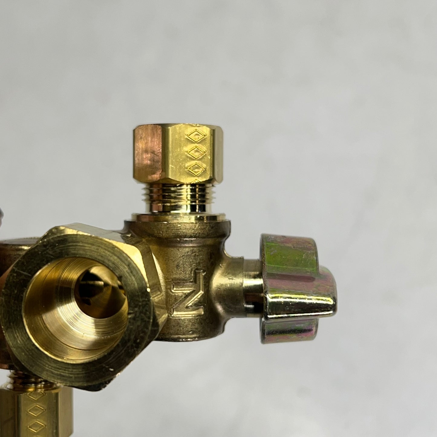 BRASS CRAFT Dual Outlet Dual Shut-off Valve 1/4" Turn Angle Ball KTCR1900DVX R