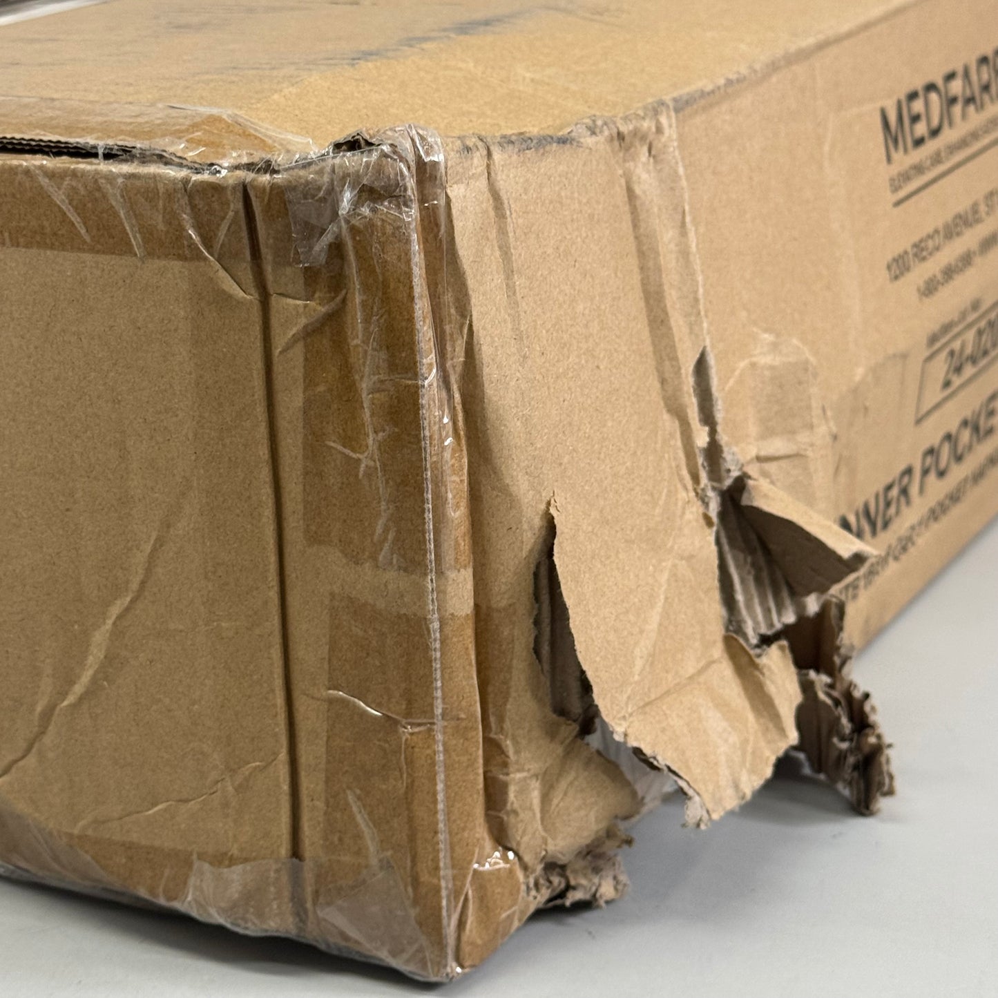 MEDFARE (Case Of 1,000) 2-Ply Dinner Pocket Napkins 16"x16" W/ 7.7" Fold New-Other- (Distressed Packaging)White 24-02092