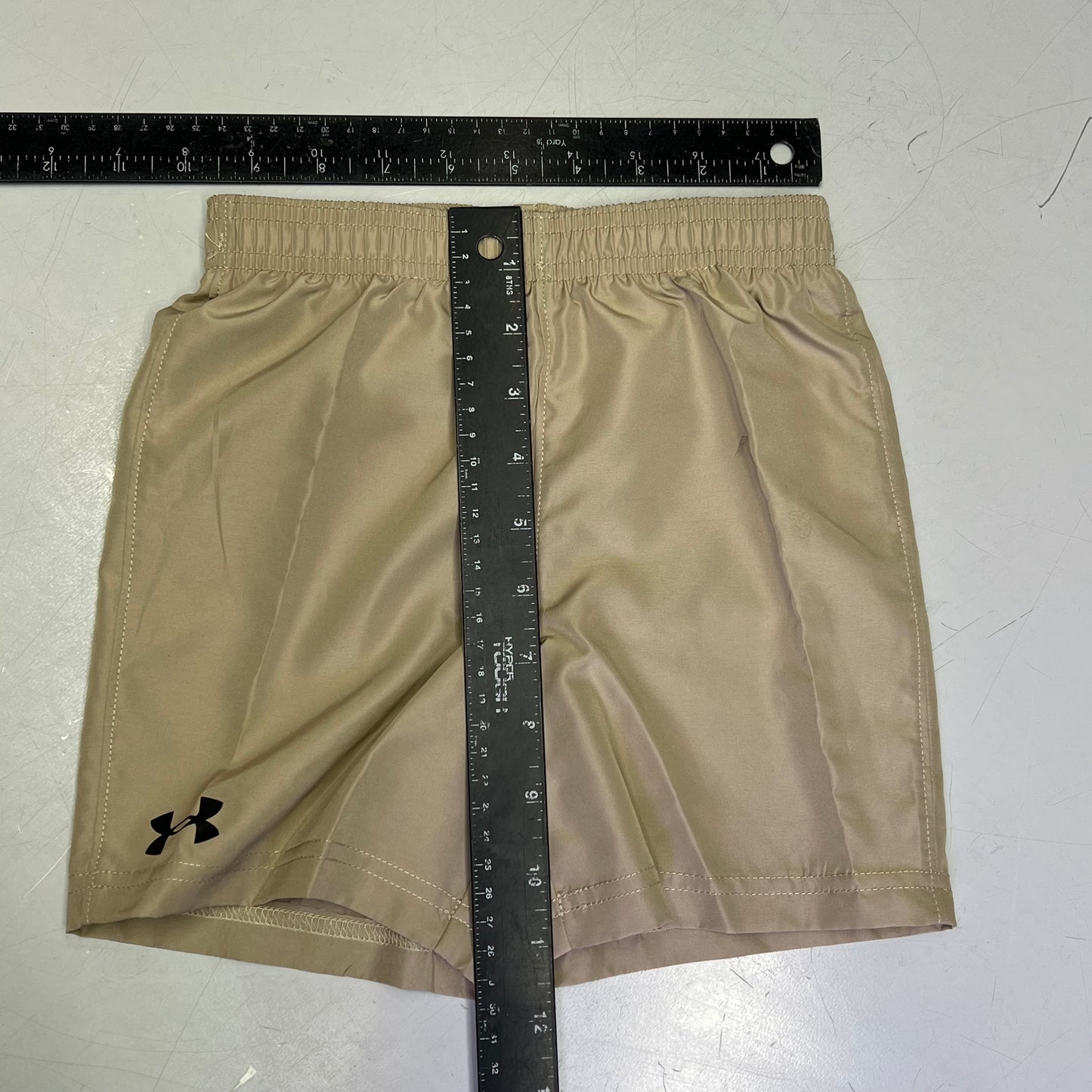 UNDER ARMOUR Toddler Woven T-Shirt & Shorts Set Boys Sz 3T Khaki/Black UASII38D