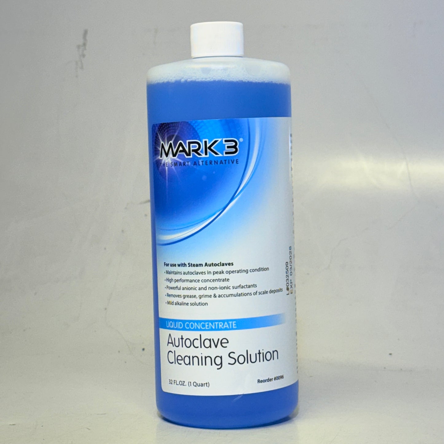 MARK 3 Autoclave Cleaning Solution 32 fl oz Blue 0096