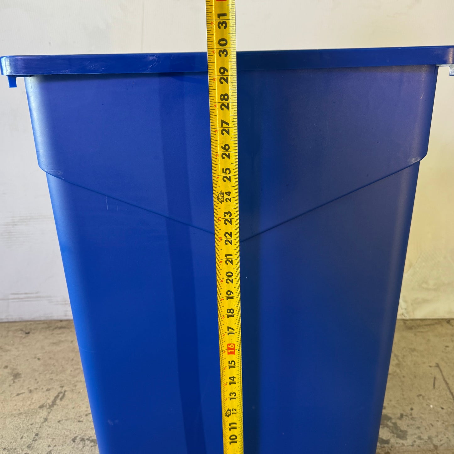 CFS (4 PACK) Trash Can Blue 23 Gal Blue 34202314