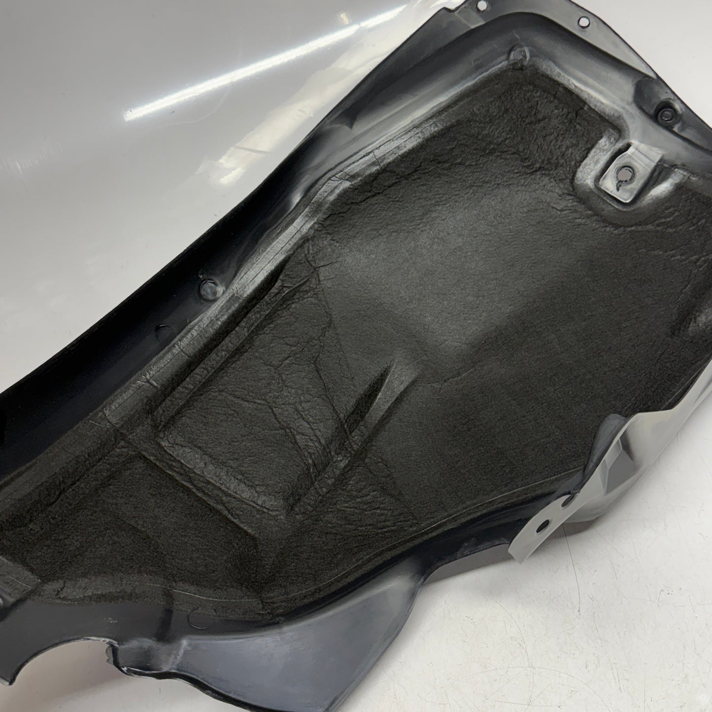 TESLA Model S 2016-2020 Front Right Wheel Arch Fender Liner Splash 1063694-00-D