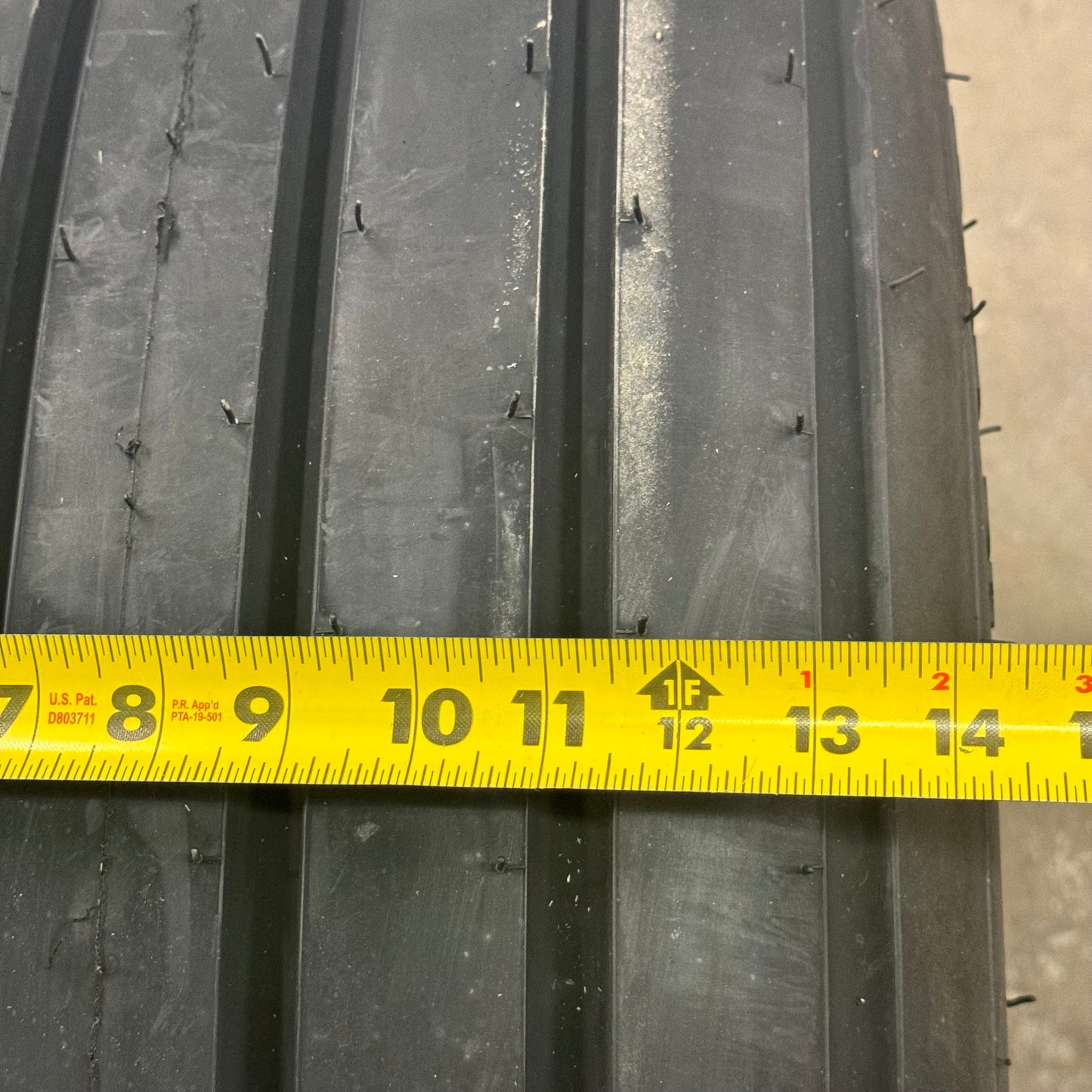 CARLSTAR / CARLISLE Farm Specialist L-1 16.5Lx16.1SL 10 Ply Tire 51F350