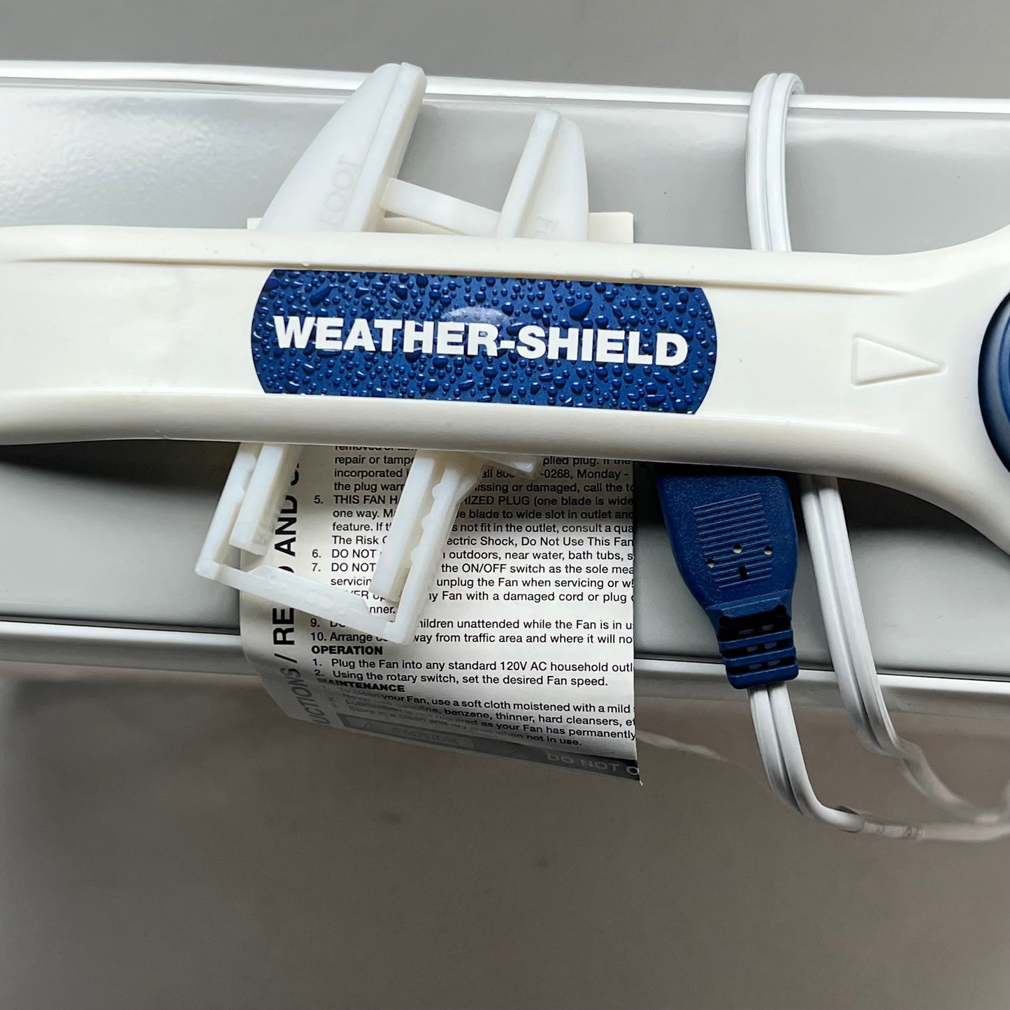 ZA@ LASKO Weather Shield Box Fan High Performance 20" Blade White (As-Is)