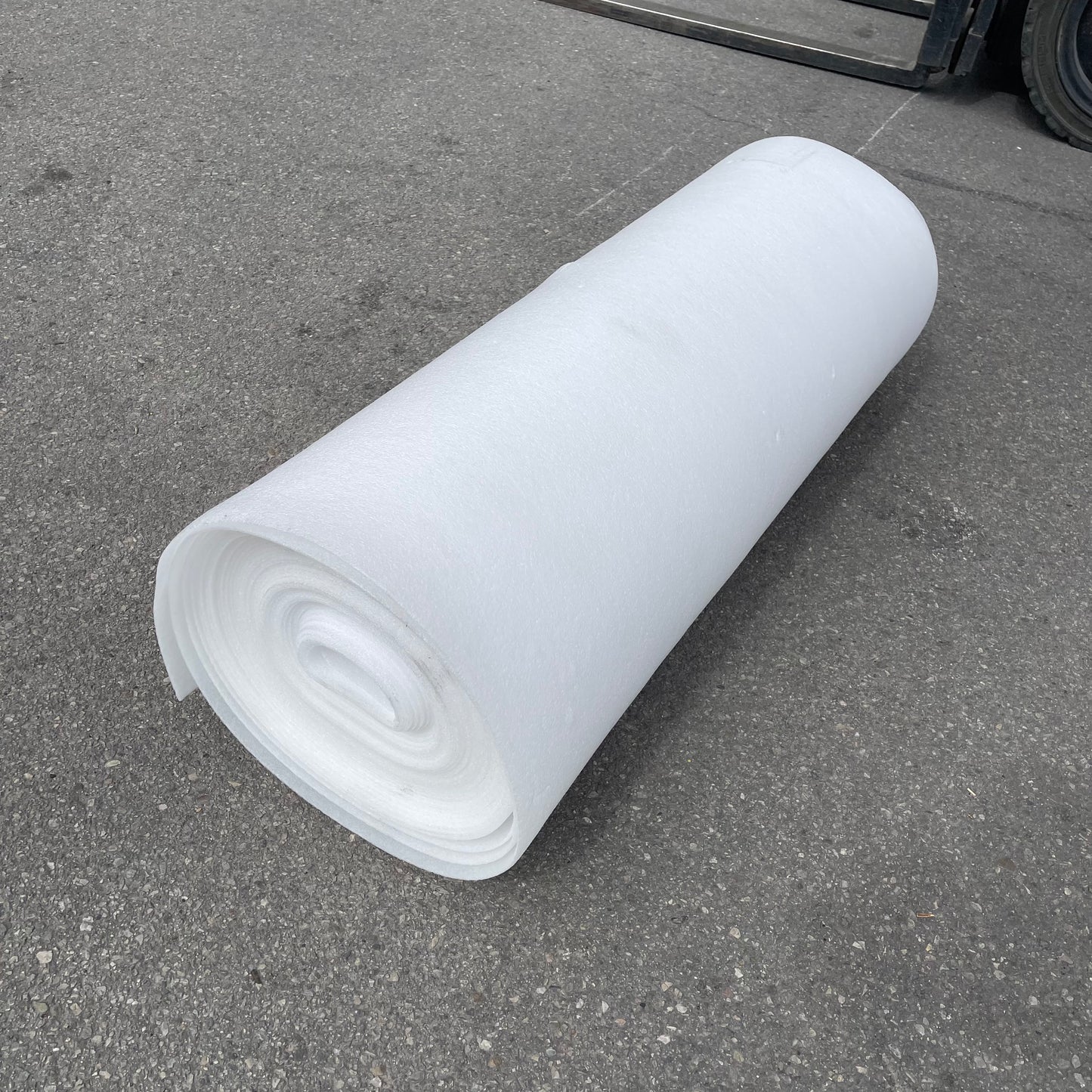 ZA@ ISLAND RECREATIONAL Pool Wall Foam Roll 110’x48” BT WF110 (AS-IS)