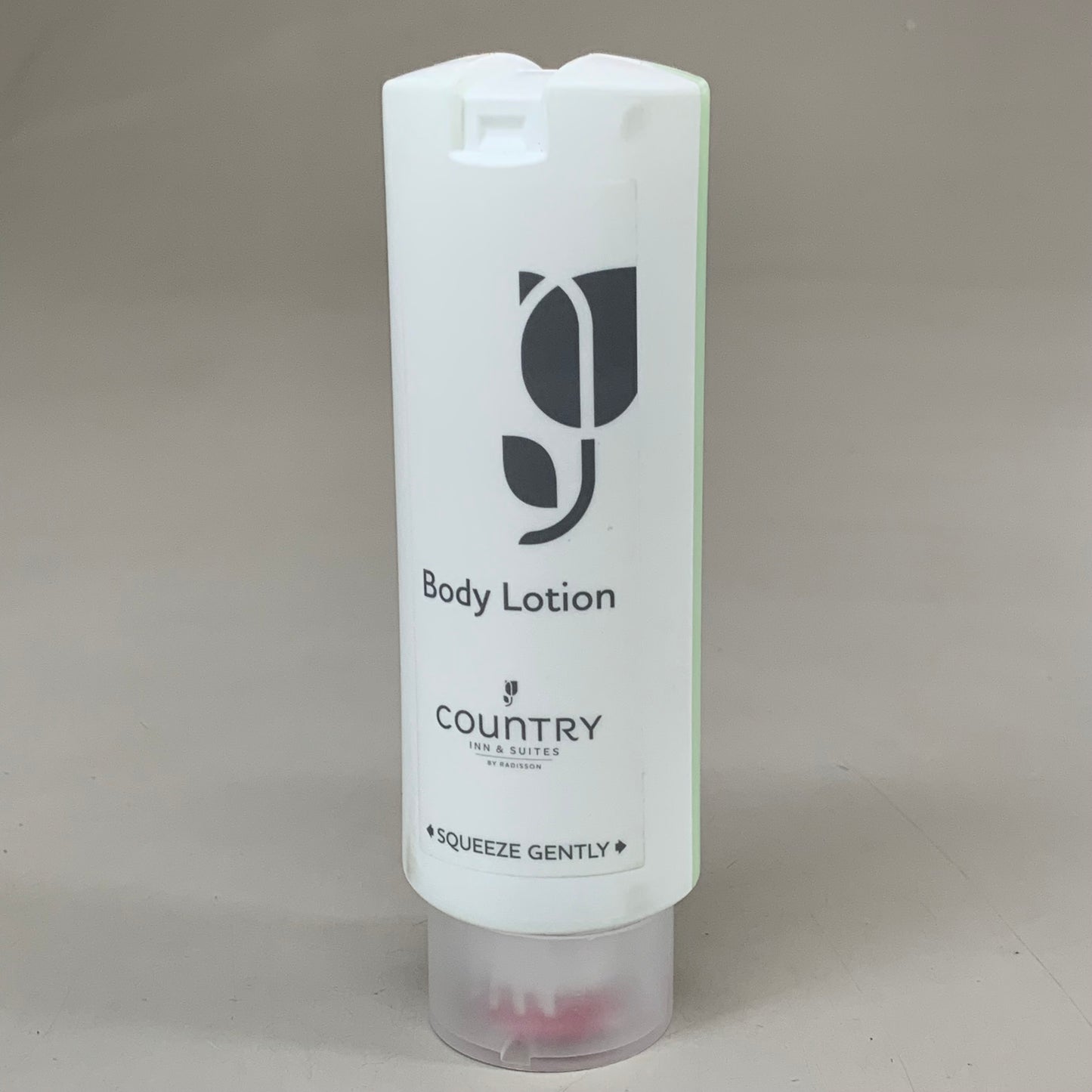 COUNTRY INN & SUITES (10 Pack) Body Lotion W/ Dispenser Top  360ML White