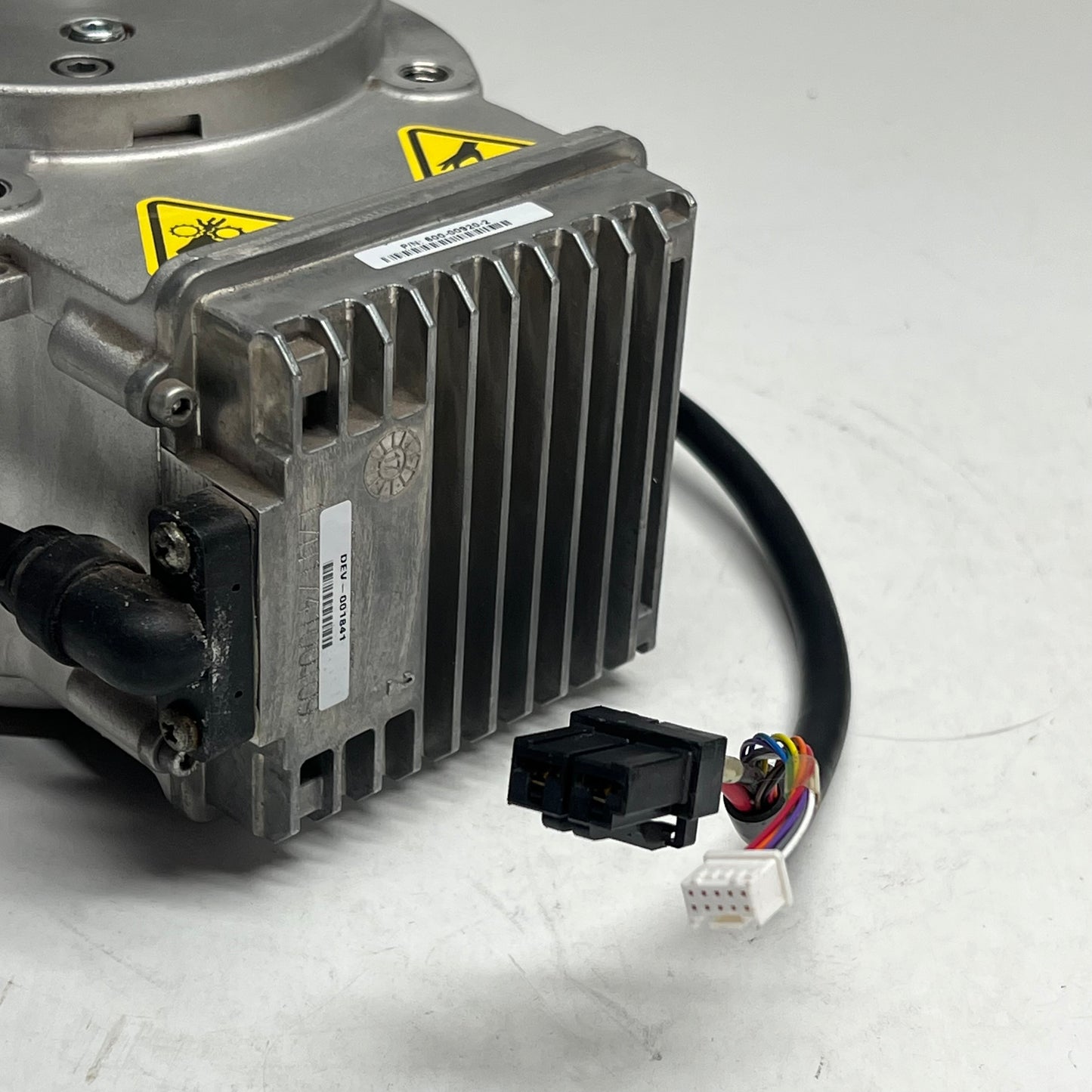 NIDEC 3 Phase Brushless Permanent Magnet Gearmotor 73W Output 600-02000