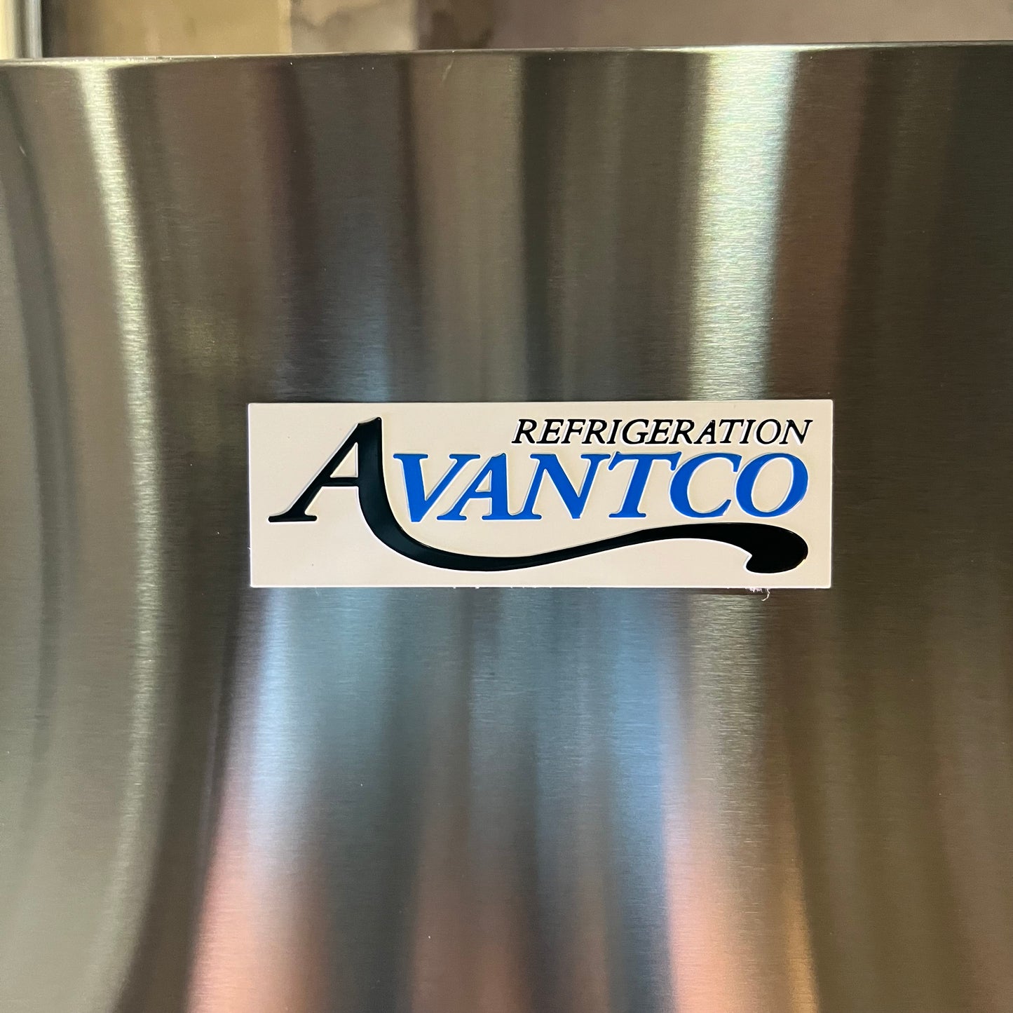 Z@ AVANTCO Solid Door Reach Refrigerator 115V 304 SS 30 3/8x27 3/8x84 1/2 178A19RHC (As-is)