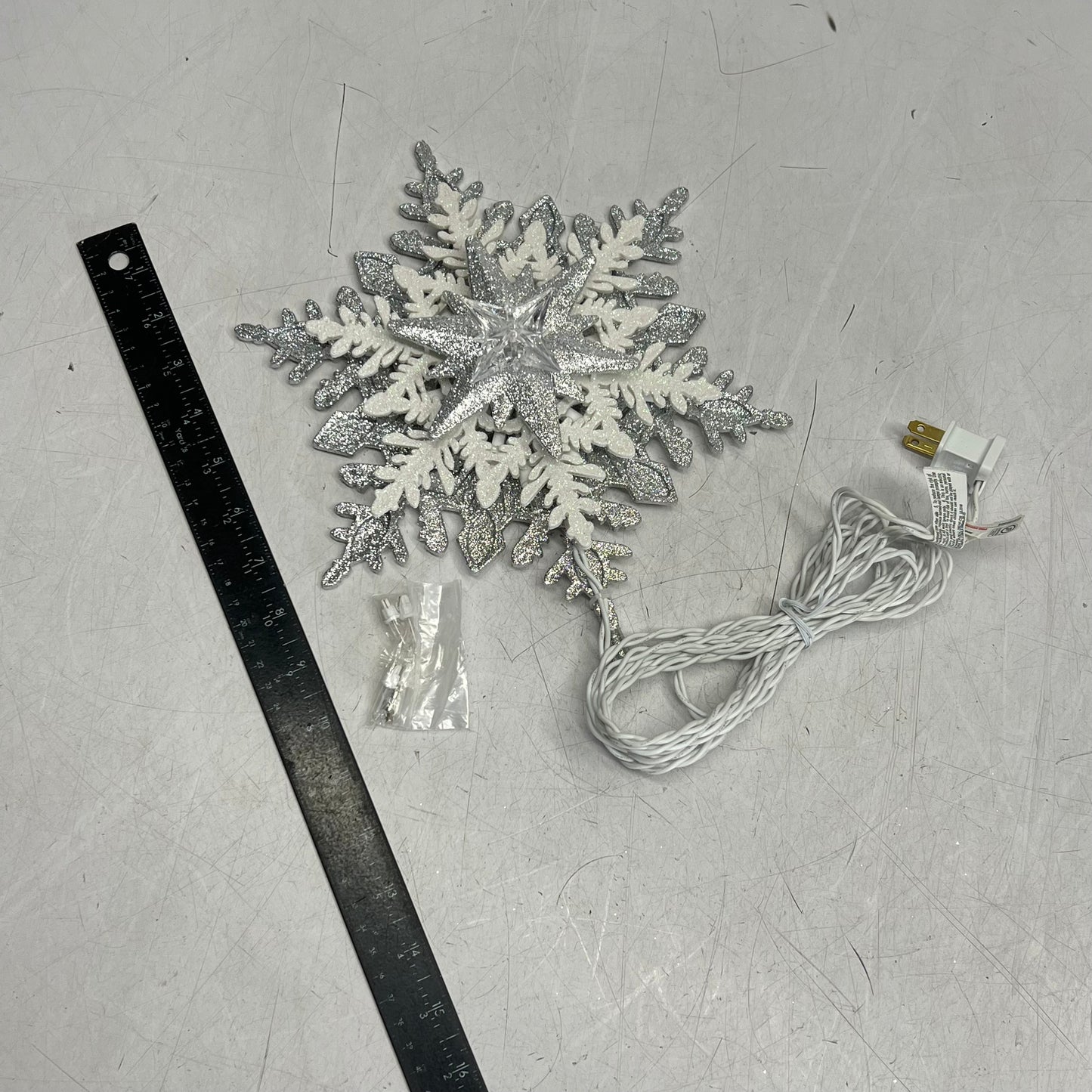 KURT S ADLER Glittered Snowflake Tree Topper Christmas Decor Silver/White UL2319