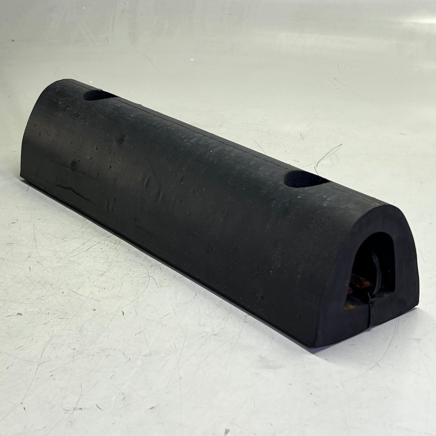 Dock Bumper Solid Rubber Sz 18"L x 4"W x 4"H