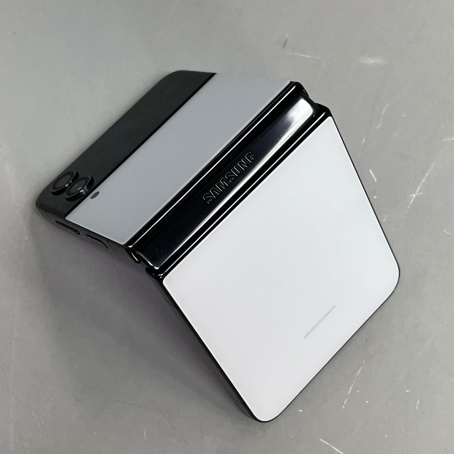 SAMSUNG Z Flip 4 Smartphone 128GB 6.7" Display White (Pre-Owned)