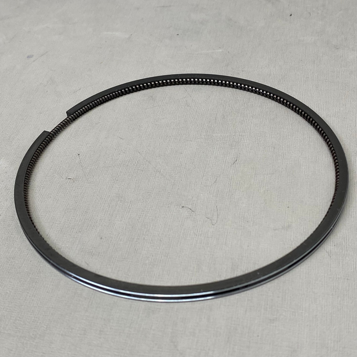 MAHLE Cummins Piston W/Rings Replacement For Ram 225-3732