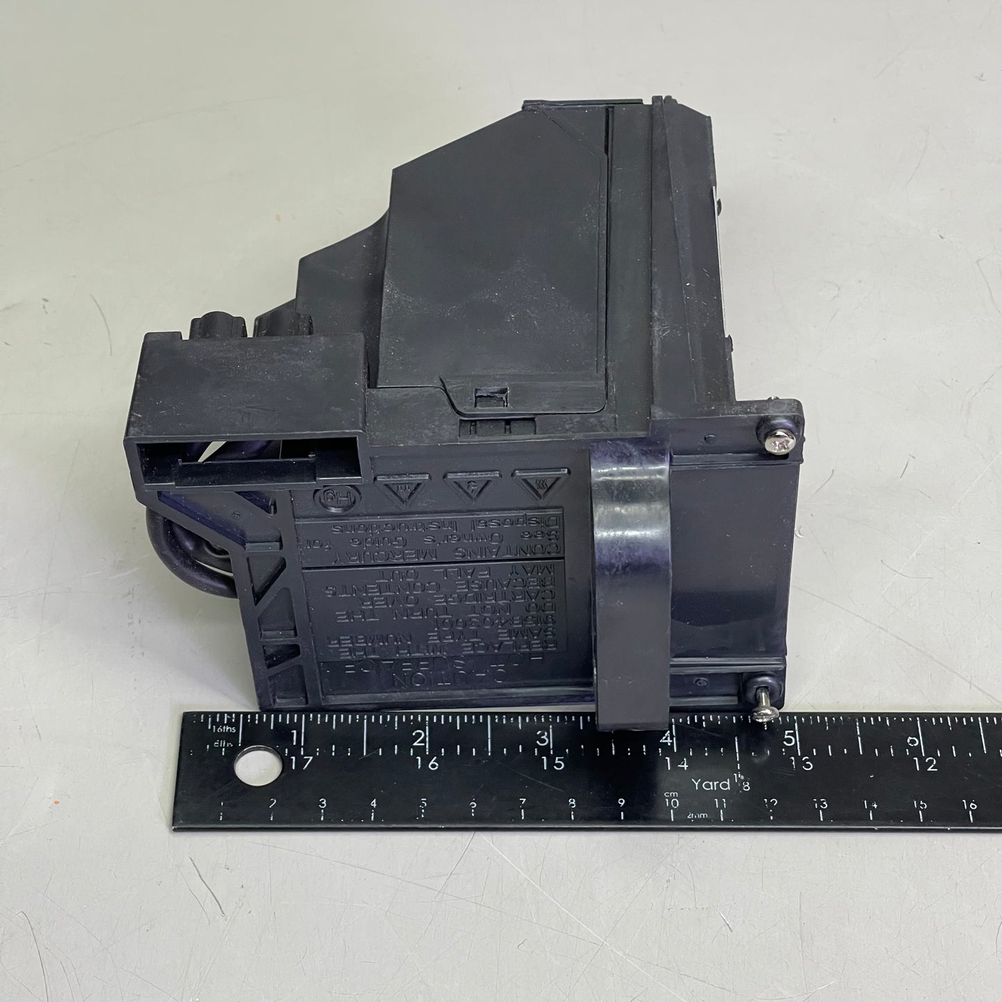 MITSUBISHI Replacement Projector Lamp Black 915B403001