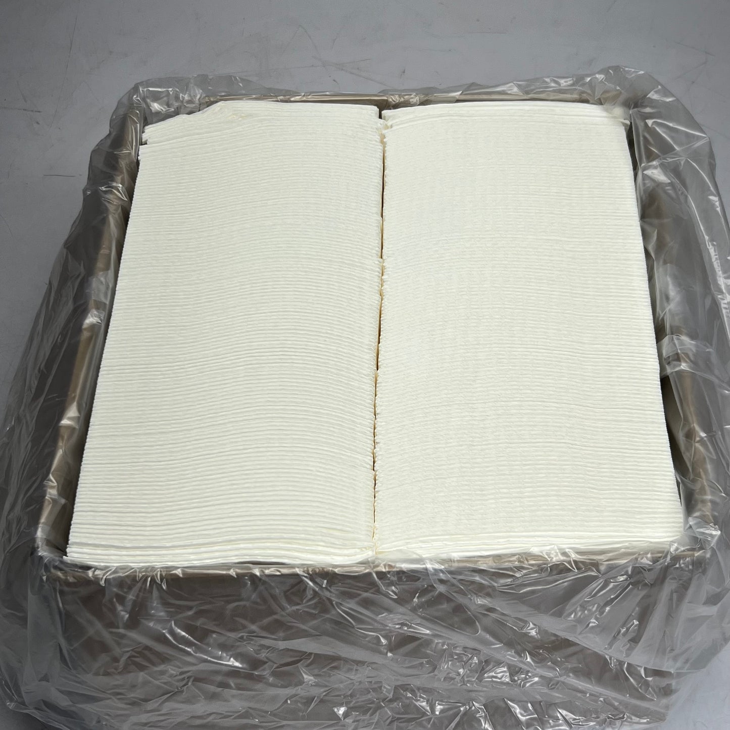 LAVEX (500 Each) 3-Ply Sanitary Bed Liners for Baby Changing Stations Sz 7"L x 4.5"W, White 5003CHANGLN