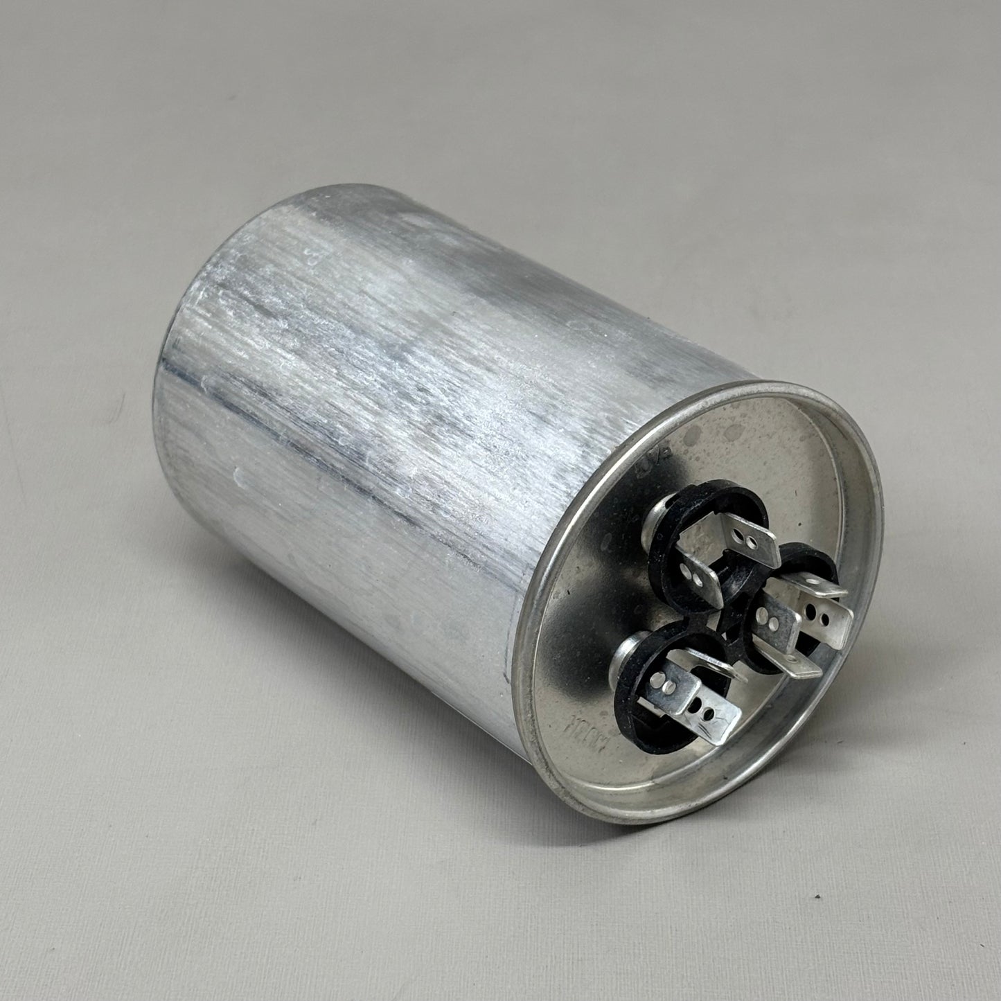 MARS Aluminum Motor Run Capacitor Round 50/7.5 MFD 440/370VAC Dual Voltage 14291