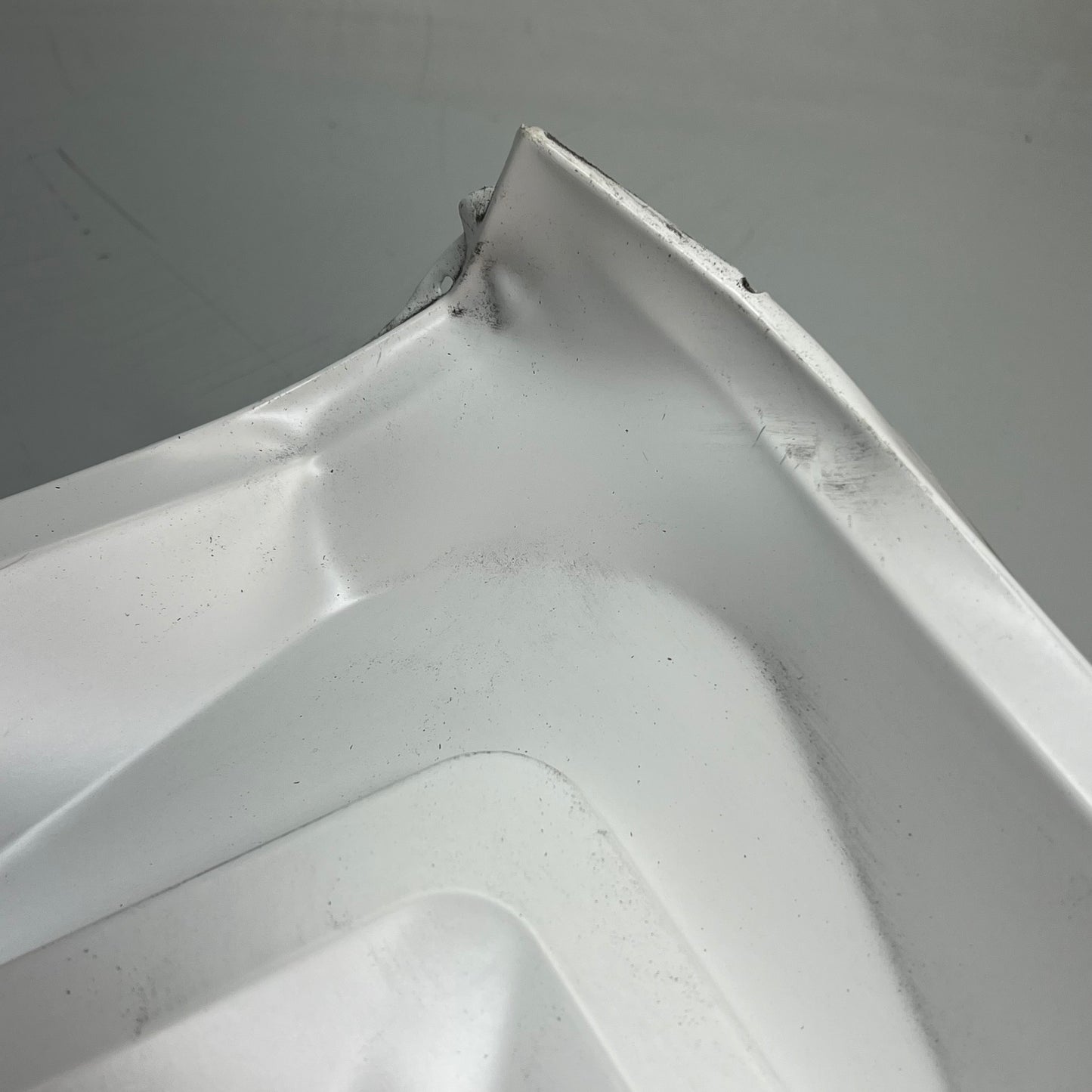 ZA@ ZORO SELECT Steel Square 2 Cone Diffuser 6" White 4MJU2 (As-Is) Dented