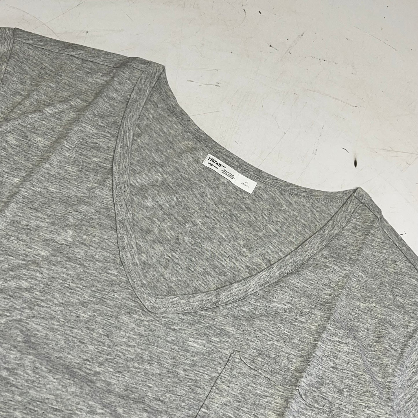 HANES  Originals V Neck Tee Shirt W/ Chest Pocket Women's Sz 2X Grey 0G159P