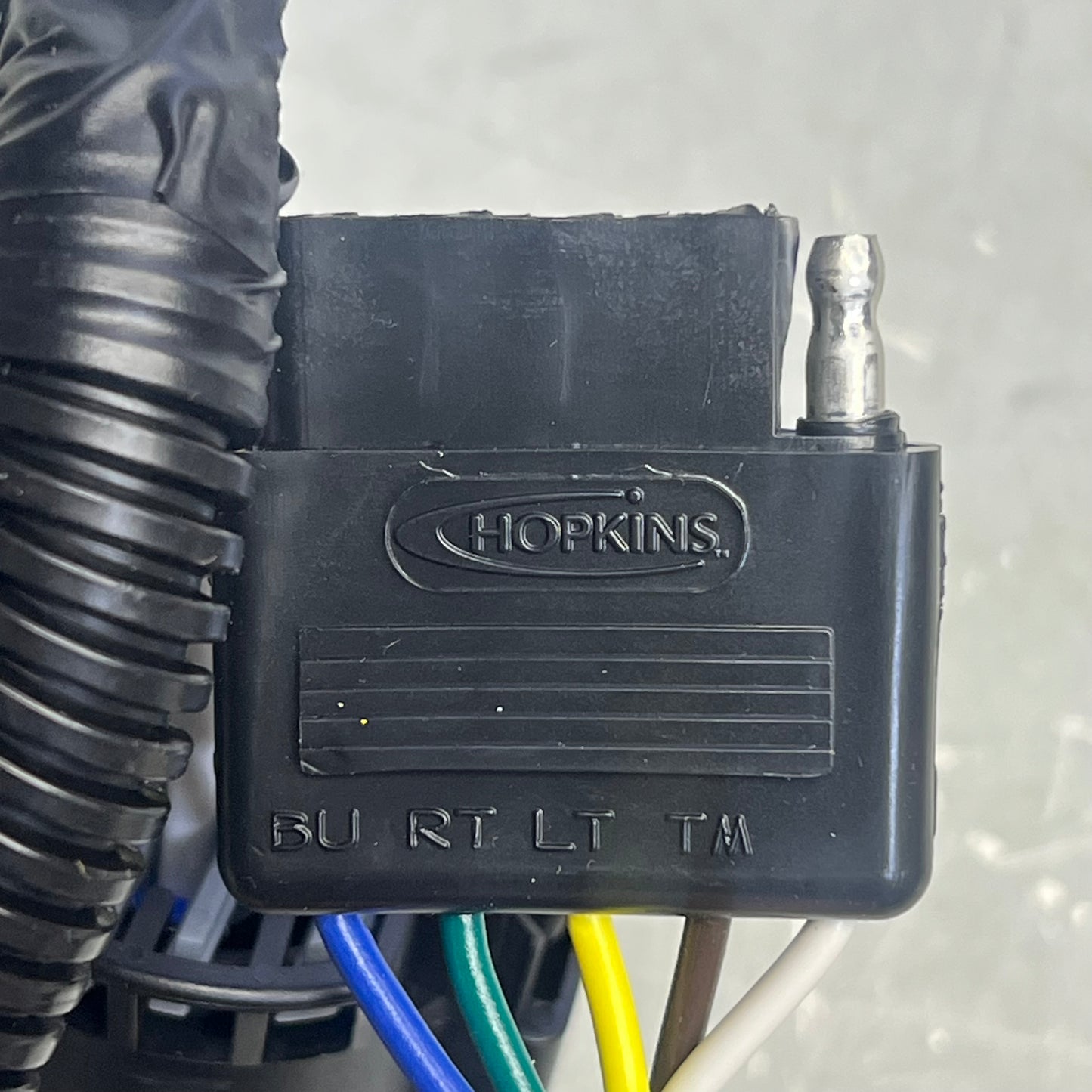 ZA@ HOPKINS OE Connector To 5 Flat Corrosion Resistant Vehicle Wiring Black 11141153 (As-Is)