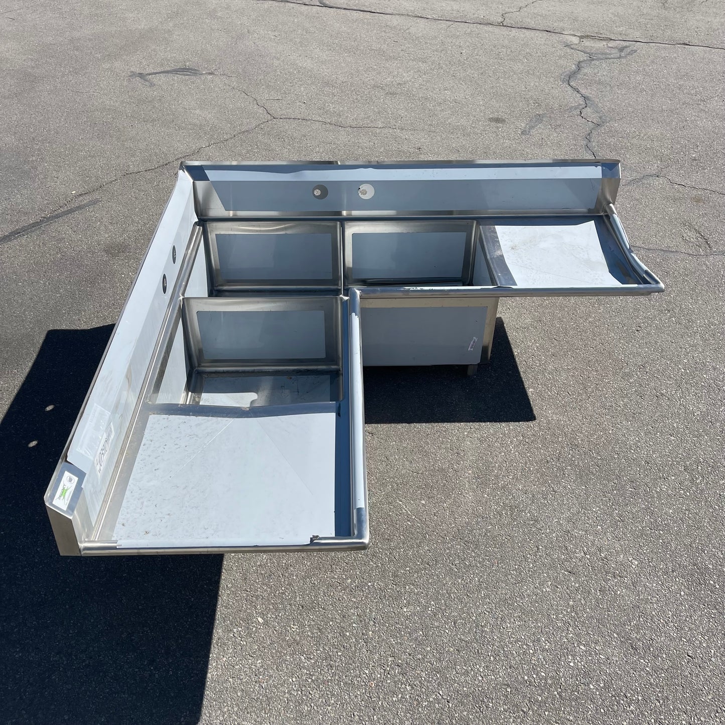Z@ REGENCY Corner 3 Compartment Sink Stainless Steel 600S3242424C