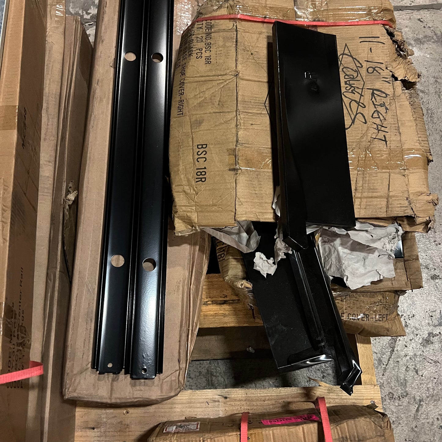 ZA@ Pallet of MIXED Assorted Retail Shelving Parts W/ Hardware Black/Crème/Silver (AS-IS)