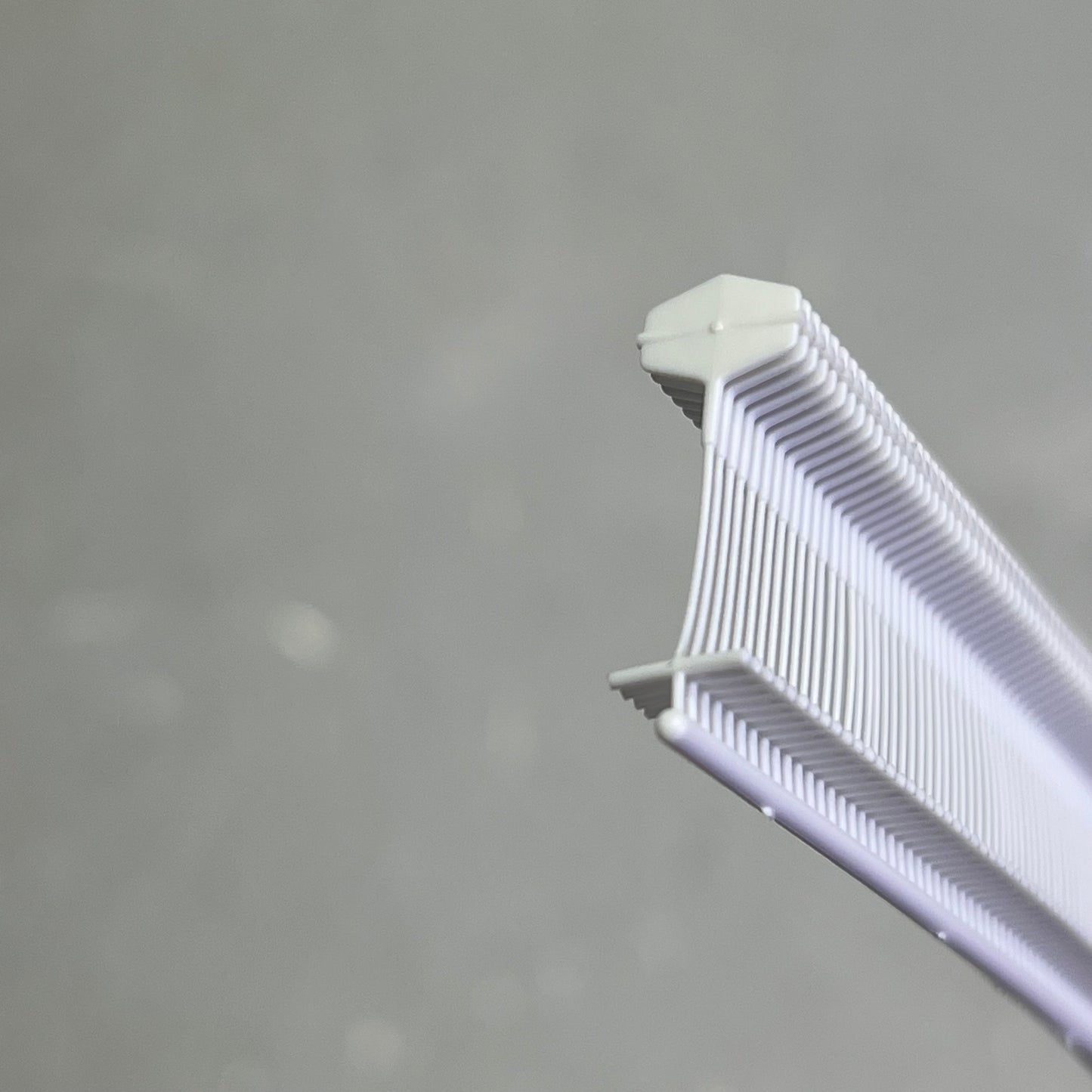 AVERY DENNISON (10,000 PACK) Fine Fabric Fasteners 0.55" White 10696-0