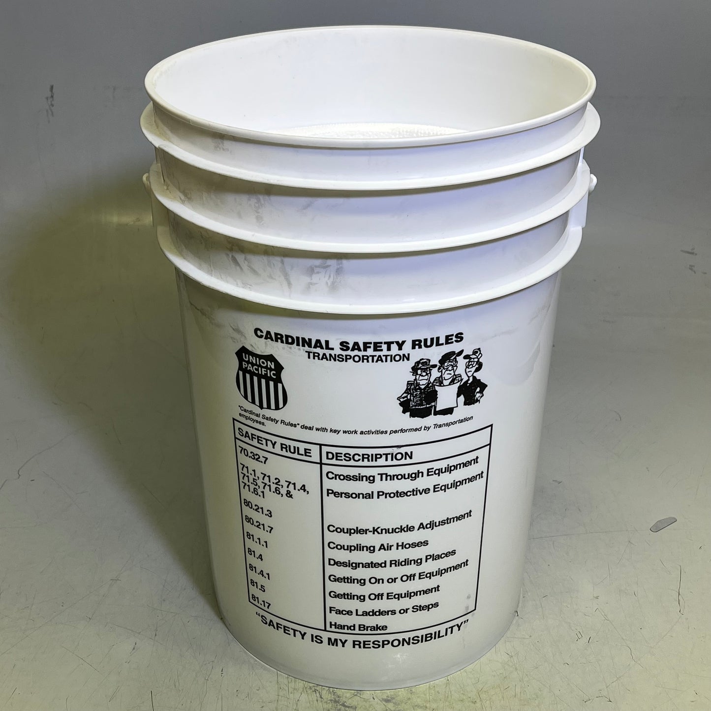 ZA@ UNION PACIFIC RAILROAD Ice Bucket Foam Lining & Lid W/ Plastic Lid Layer 6 Gal White/Black/Yellow