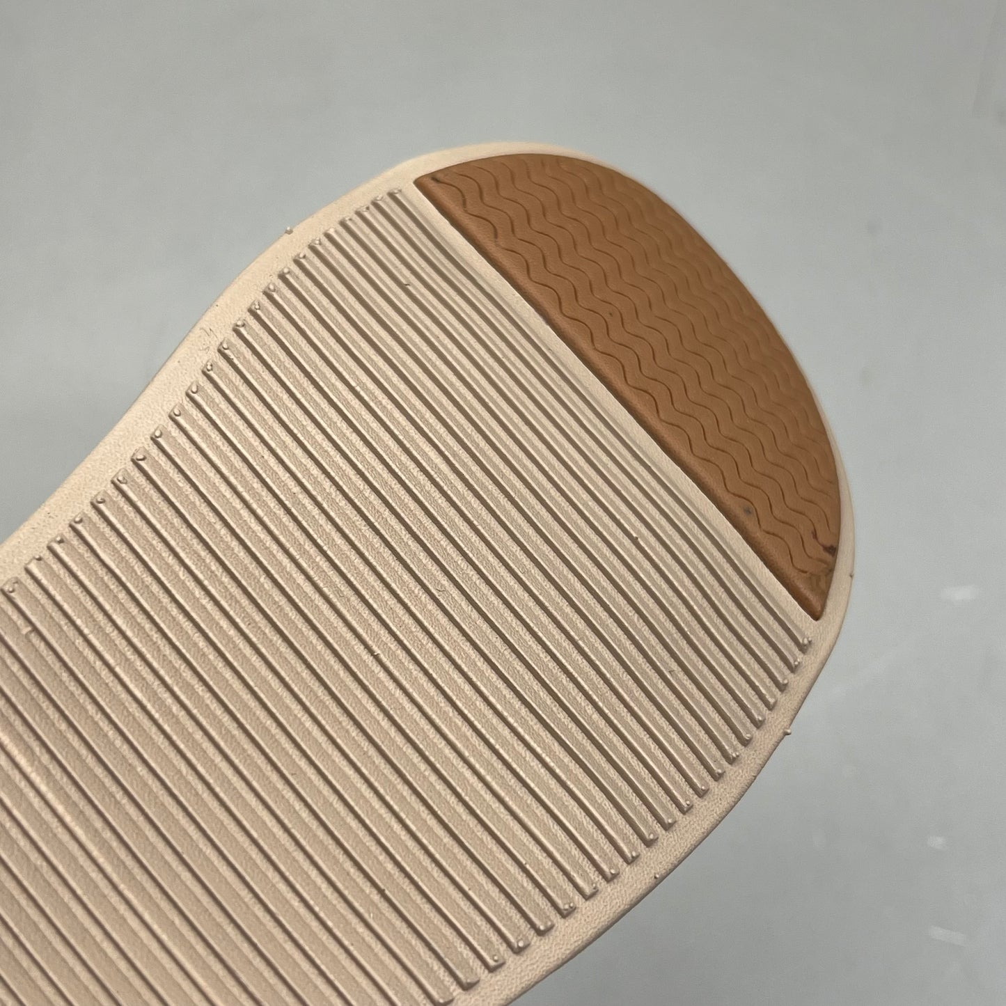 COBIAN Tolula Slide Enhanced Cushion Suede Strap Women's Sz 6 Tan TOL24-230-06