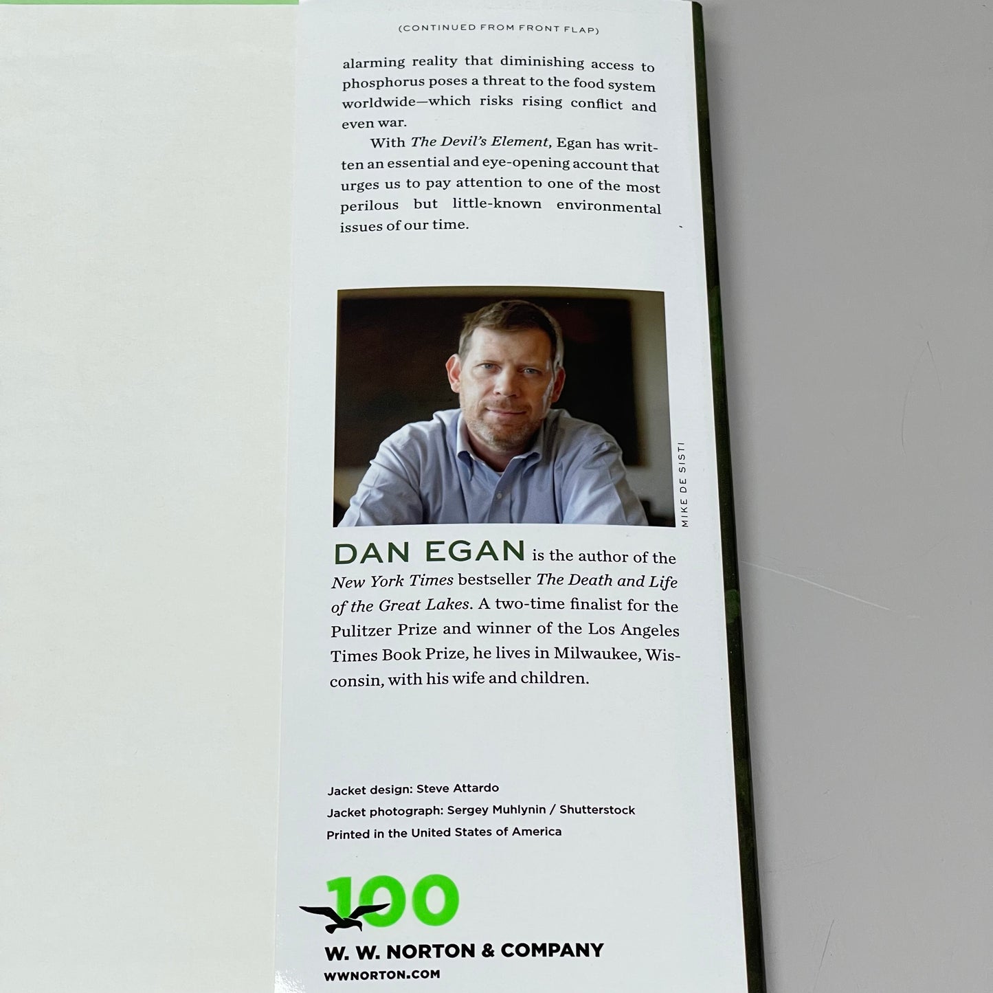 THE DEVIL'S ELEMENT Phosphorus And A World Out Of Balance, By Dan Egan 53000