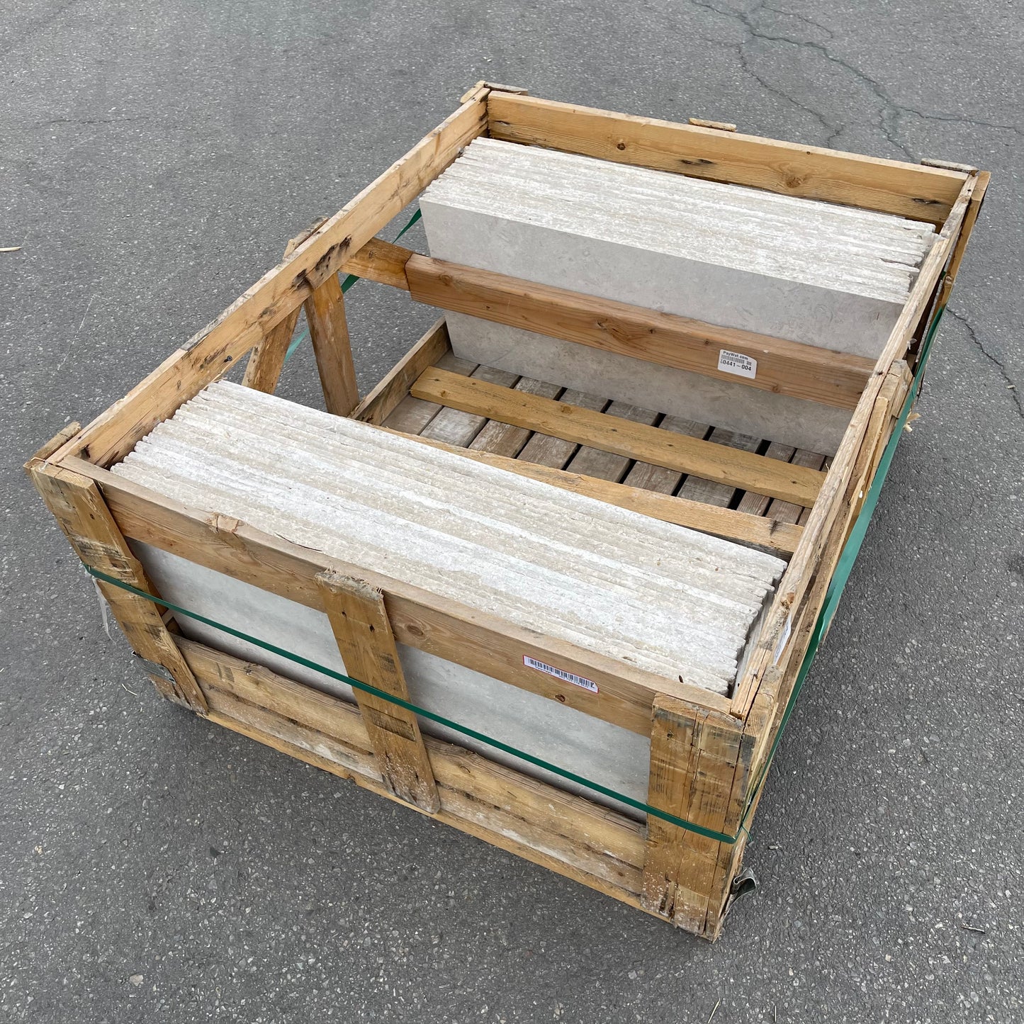 Z@ (43 PACK) Tile 32”x15.75” Light Grey 1,806 sq ft Total (AS-IS)