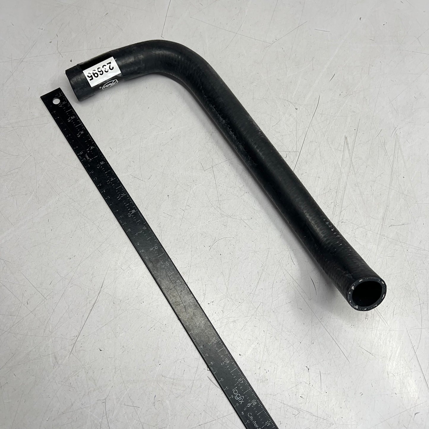 GATES Coolant Hose for Honda Vehicles Epdm Rubber 21-3/8" L 23695
