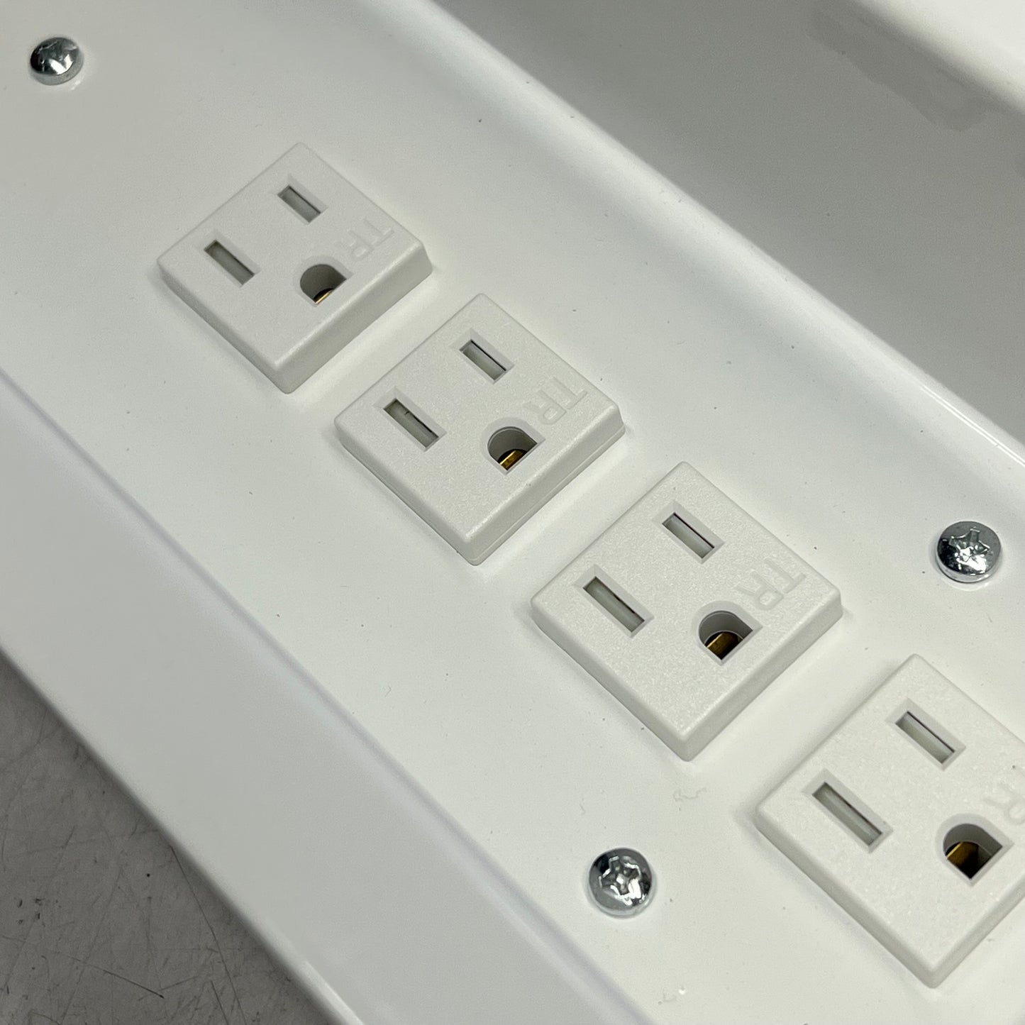BRANCH In-Desk Power Outlets & Usb Powder Coated Steel  120V  13-11-00-00