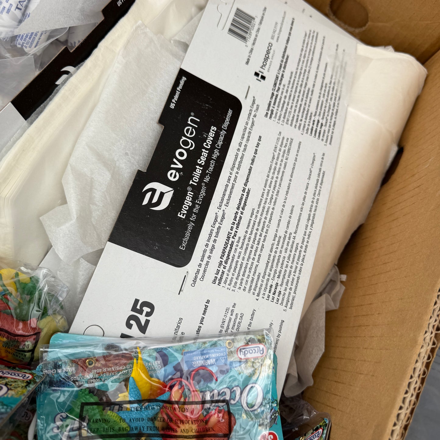 ZA@ Pallet of MIXED XL Vinyl Gloves, Mousepads, Ocean Creatures, $100 Currency Bands, Tampons, Pregnancy Tests, & MORE! (AS-IS)