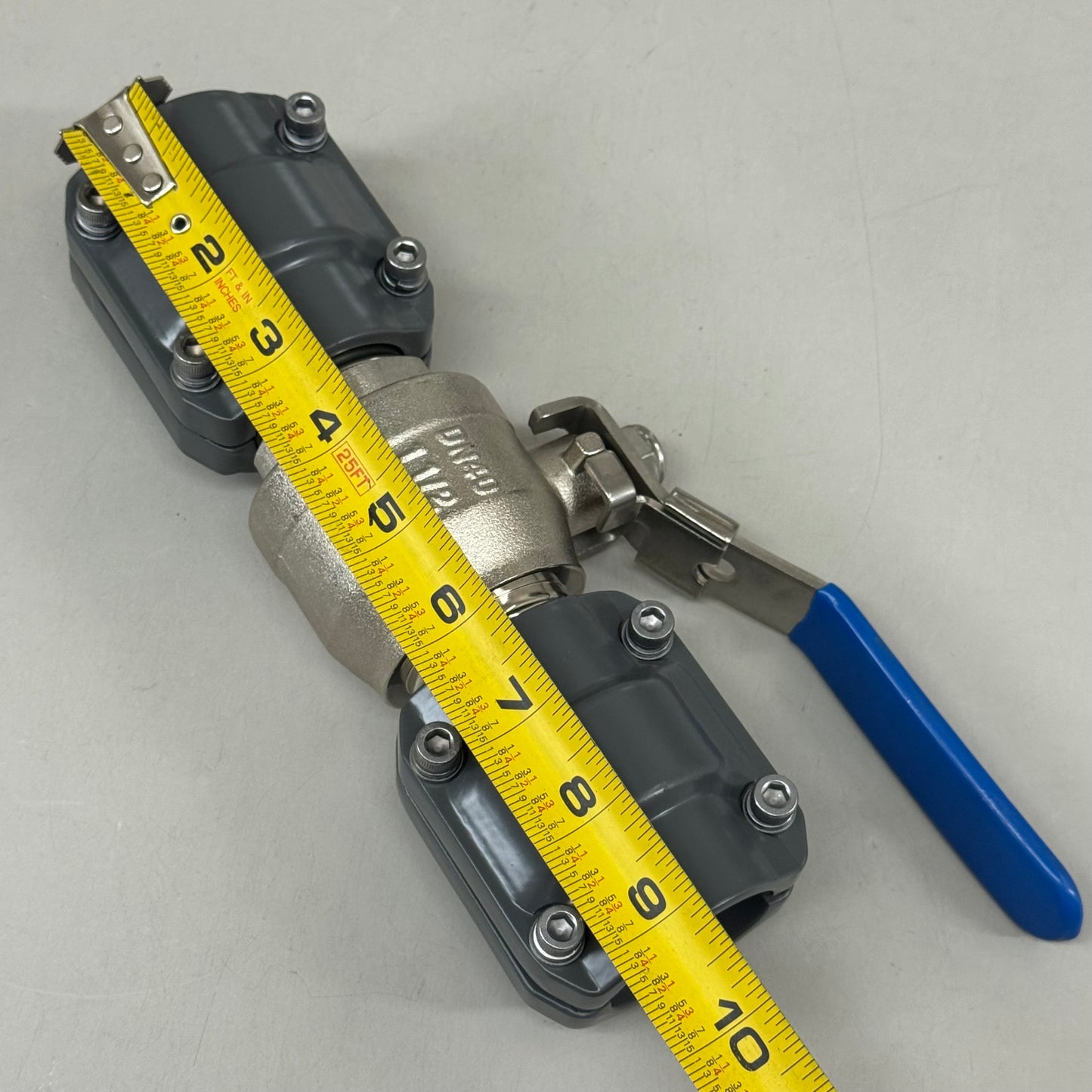 AIRPIPE Nickel-Plated Quick Connect Lock Brass Valve  1-1/2" Blue/Black 30352040001