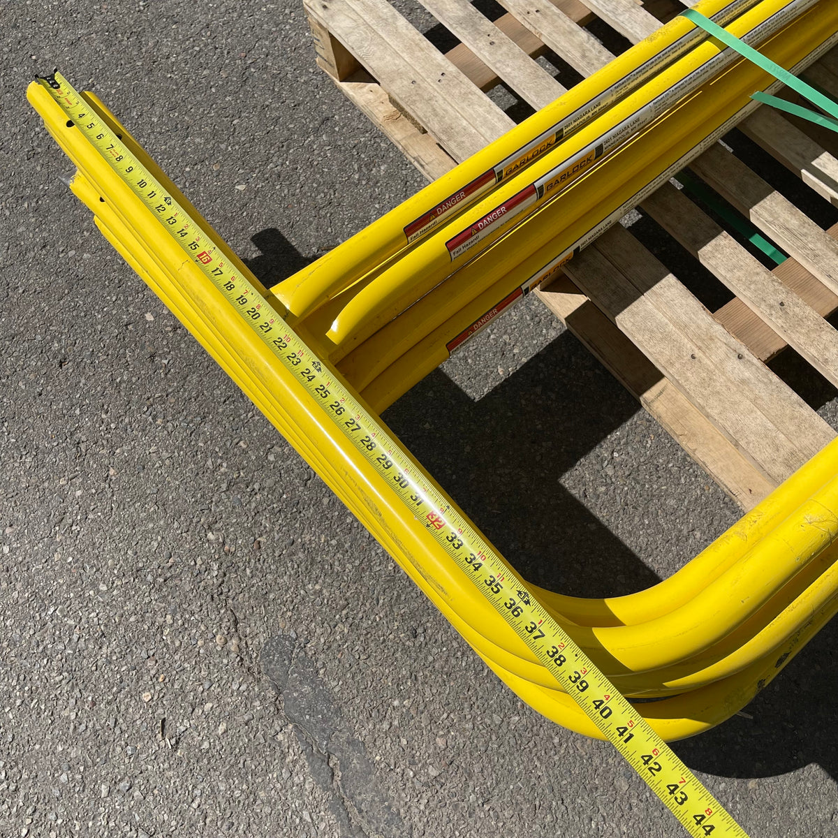 GARLOCK Yellow Steel Gates 91"x 41"