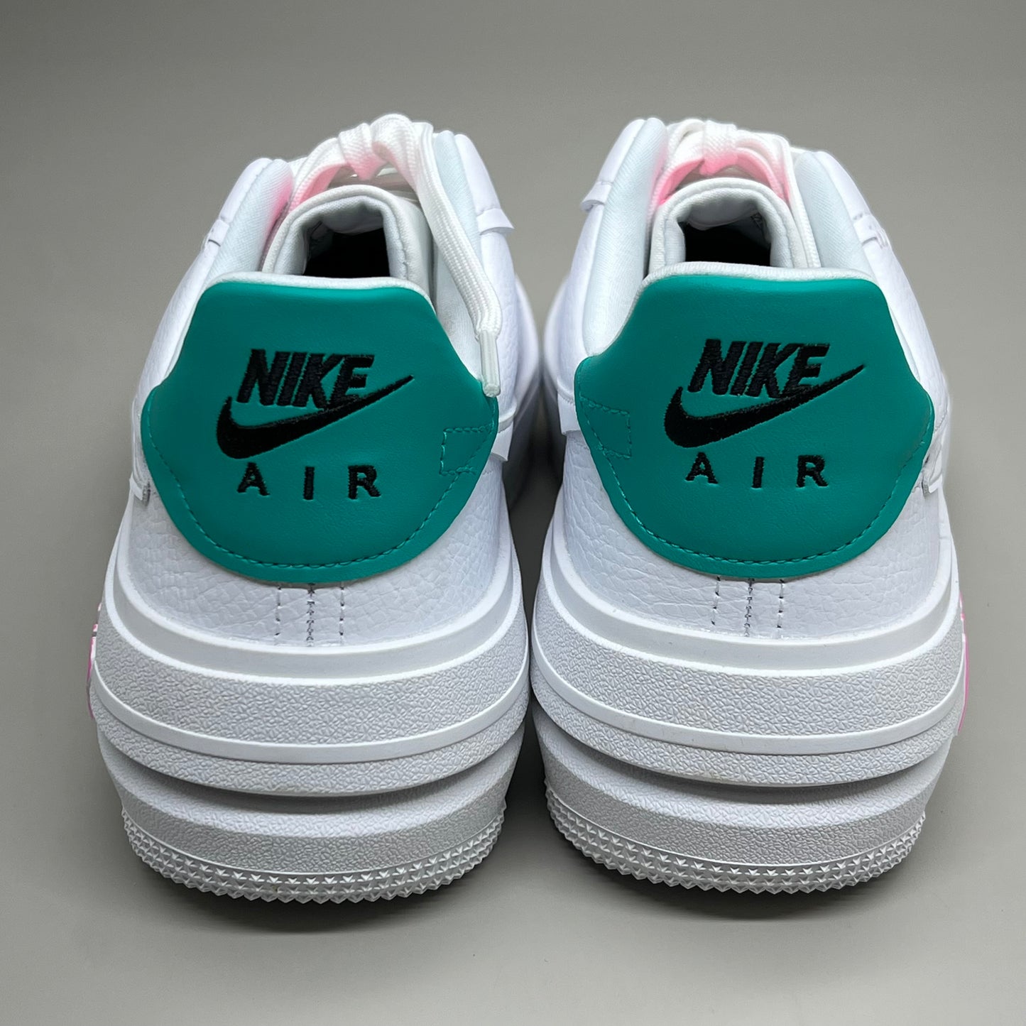 NIKE Air Force 1 PLT.AF.ORM Tapered Toe Sz Women's 9 White/Pink/Blue FN7180-100