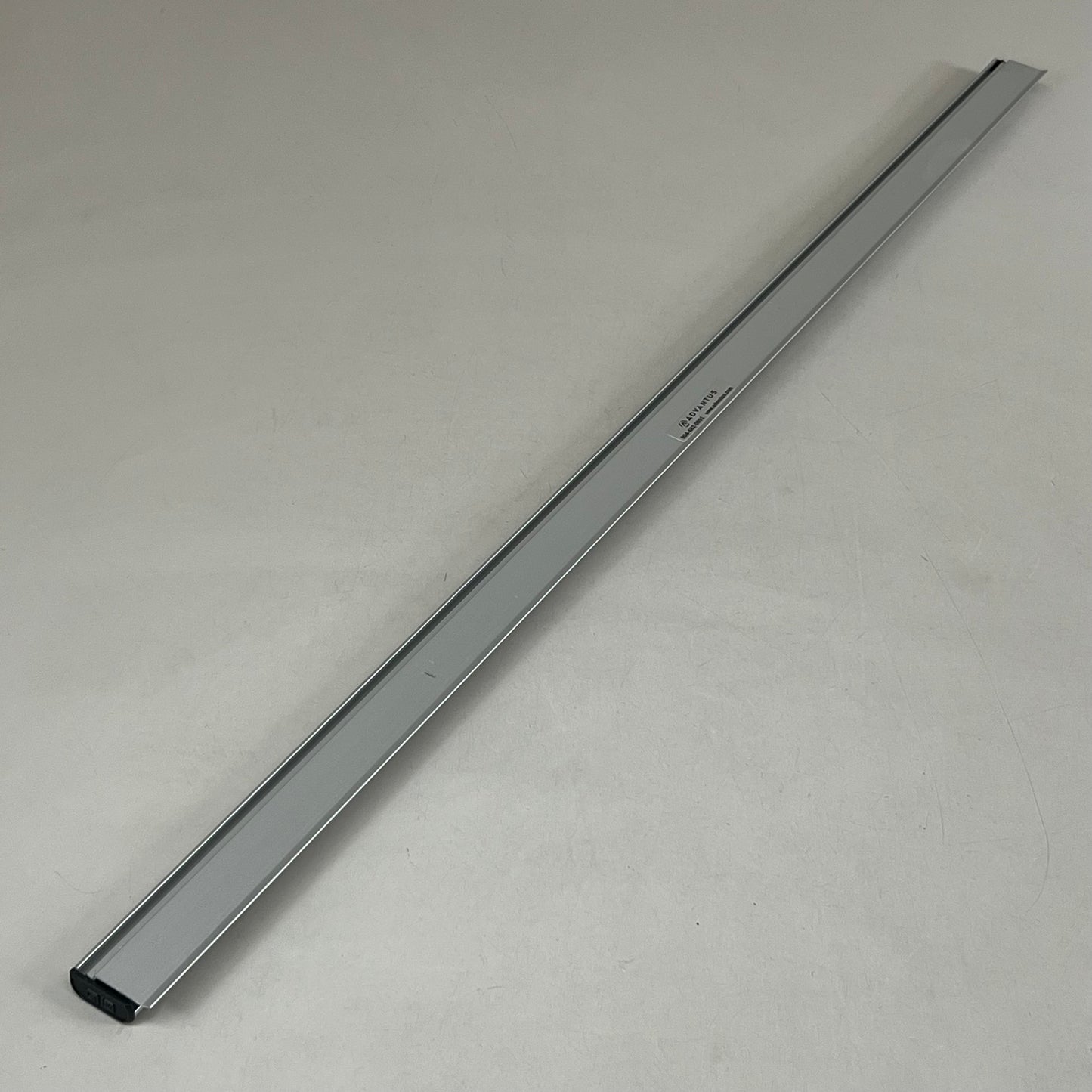 ADVANTUS Grip-A-Strip Display Rail 36x1.5 Aluminum Finish 091141020057