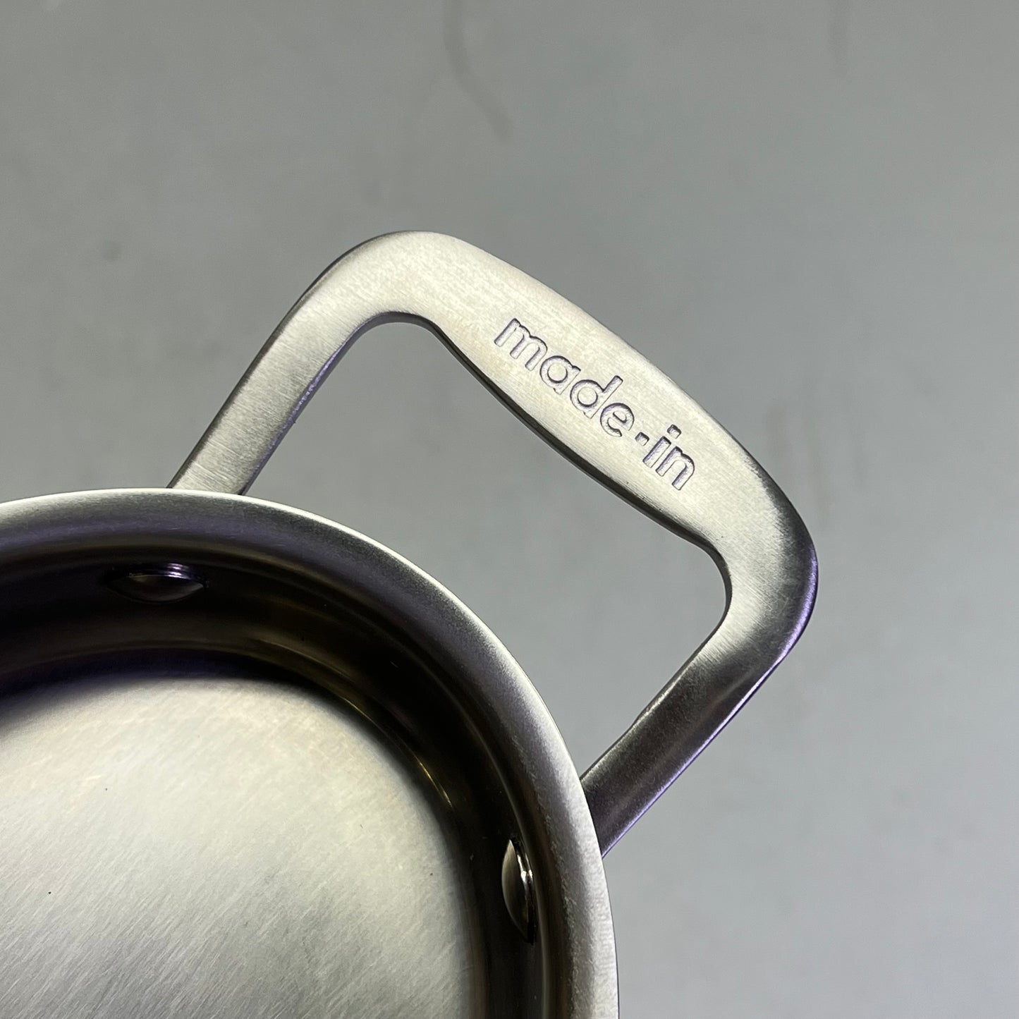 MADE IN  18/10 Stainless Steel Oval Gratin Oven Safe Up To 750°F 7" 160-776110