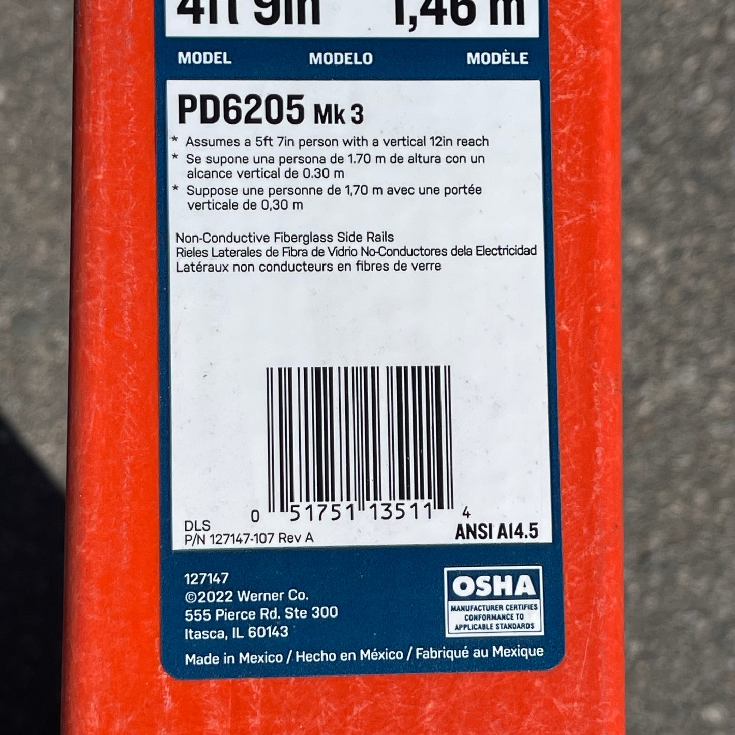 Z@ WERNER Podium Max Fiberglass a Frame Step Ladder 5-11 ft, 300 lbs cap Orange PD6205