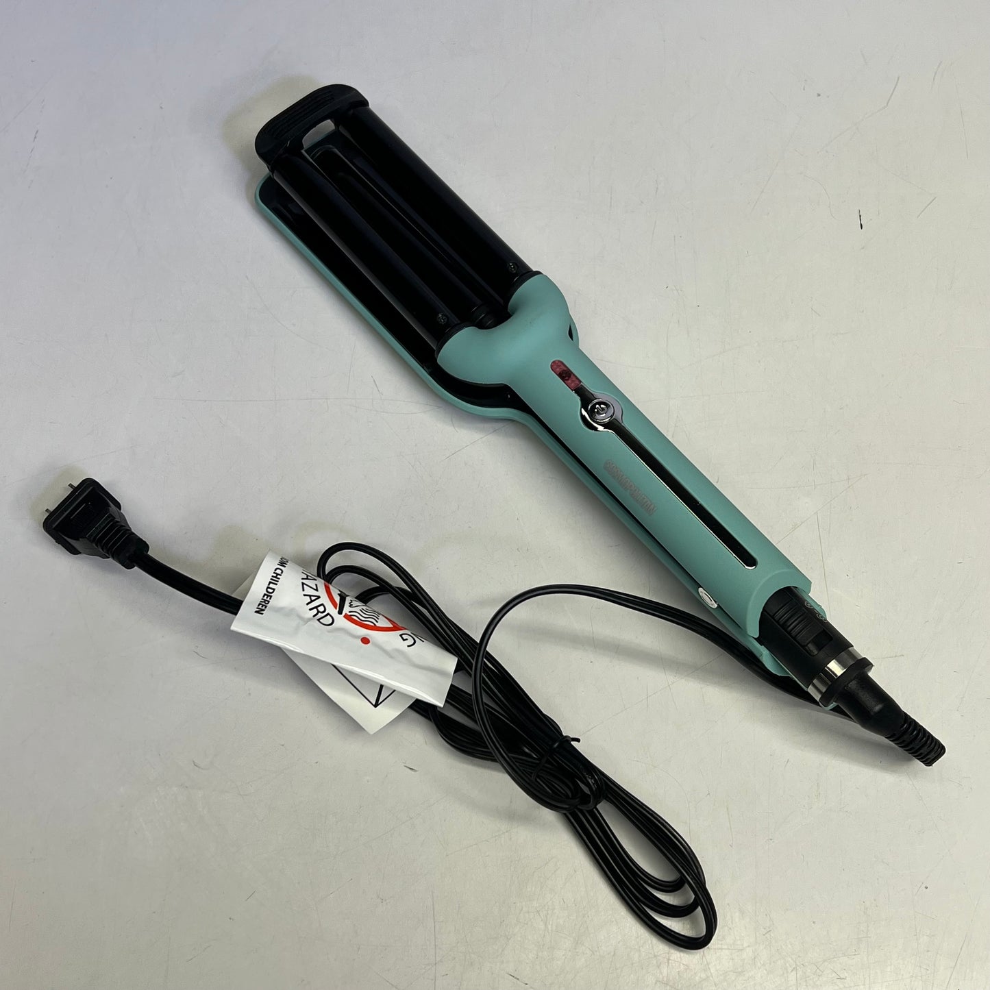 COSMOPOLITAN Ceramic 3-Barel Wave Curler up to 370°F Teal/Black 2021-7282