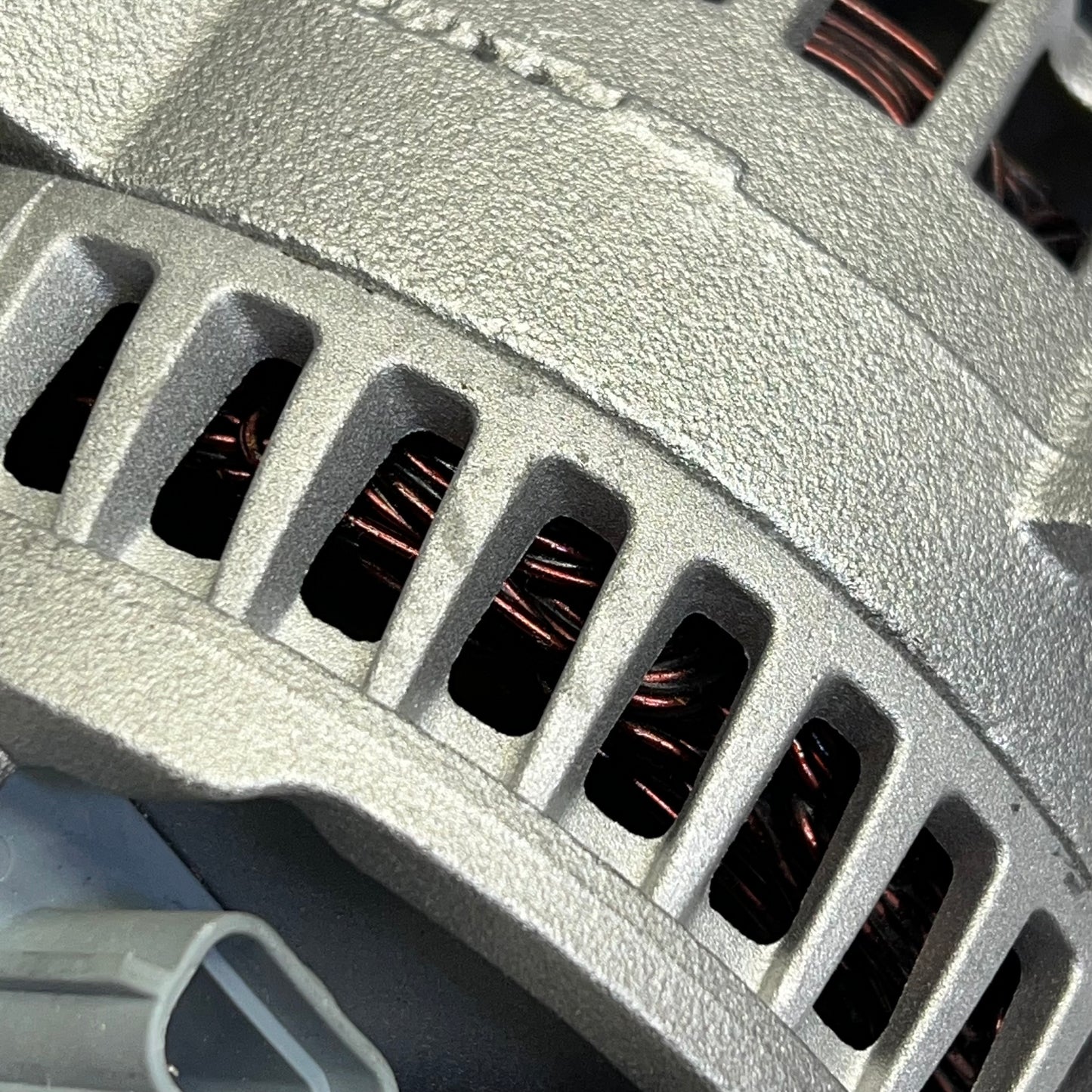 NAPA Remanufactured Alternator Standard 135 a for Ford Vehicles  2133186D