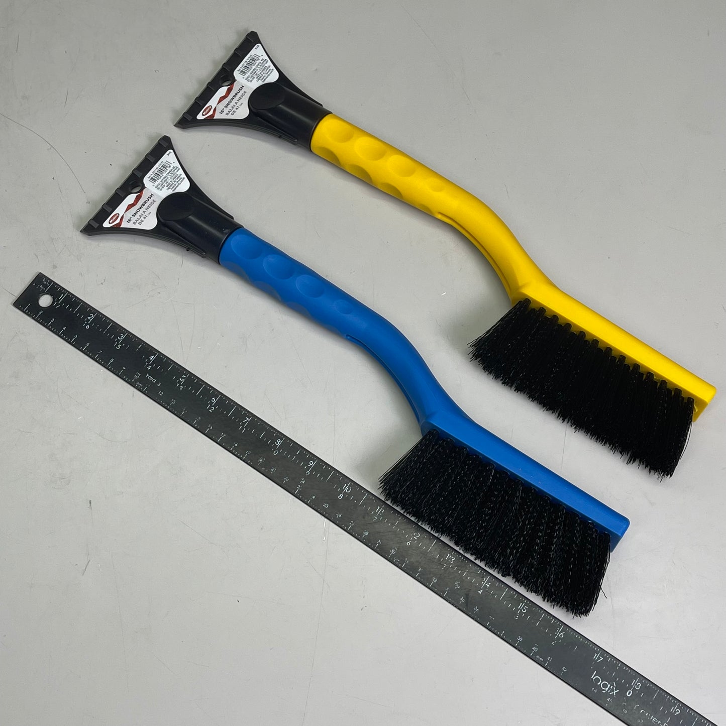 MALLORY (2-PACK) SnoWEEvel Snowbrush 16" Blue & Yellow S18-518