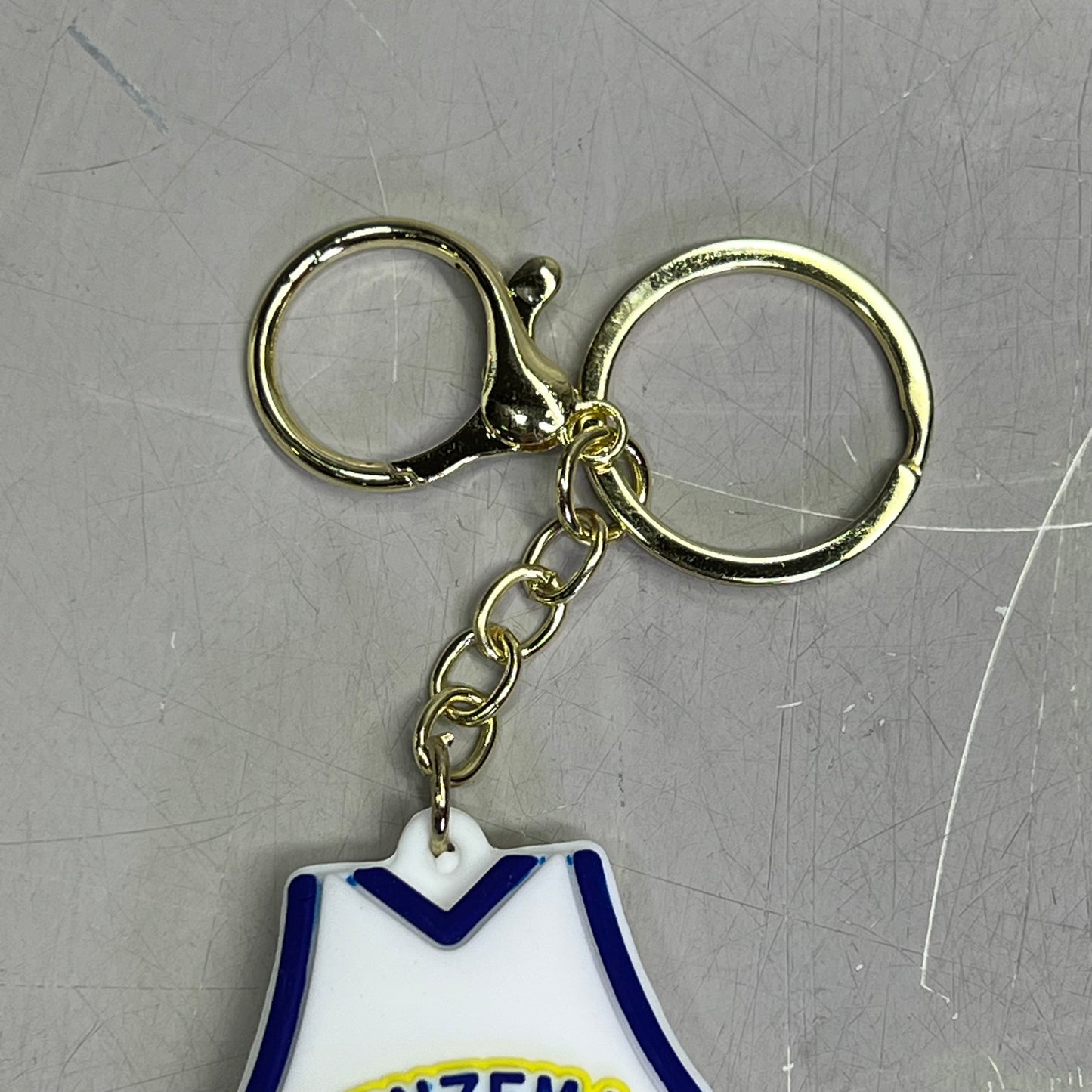 BENZEMA AND RONALDO  (2 Types, 12 Pieces) Soccer Team Jersey Keychains Green/Blue/White