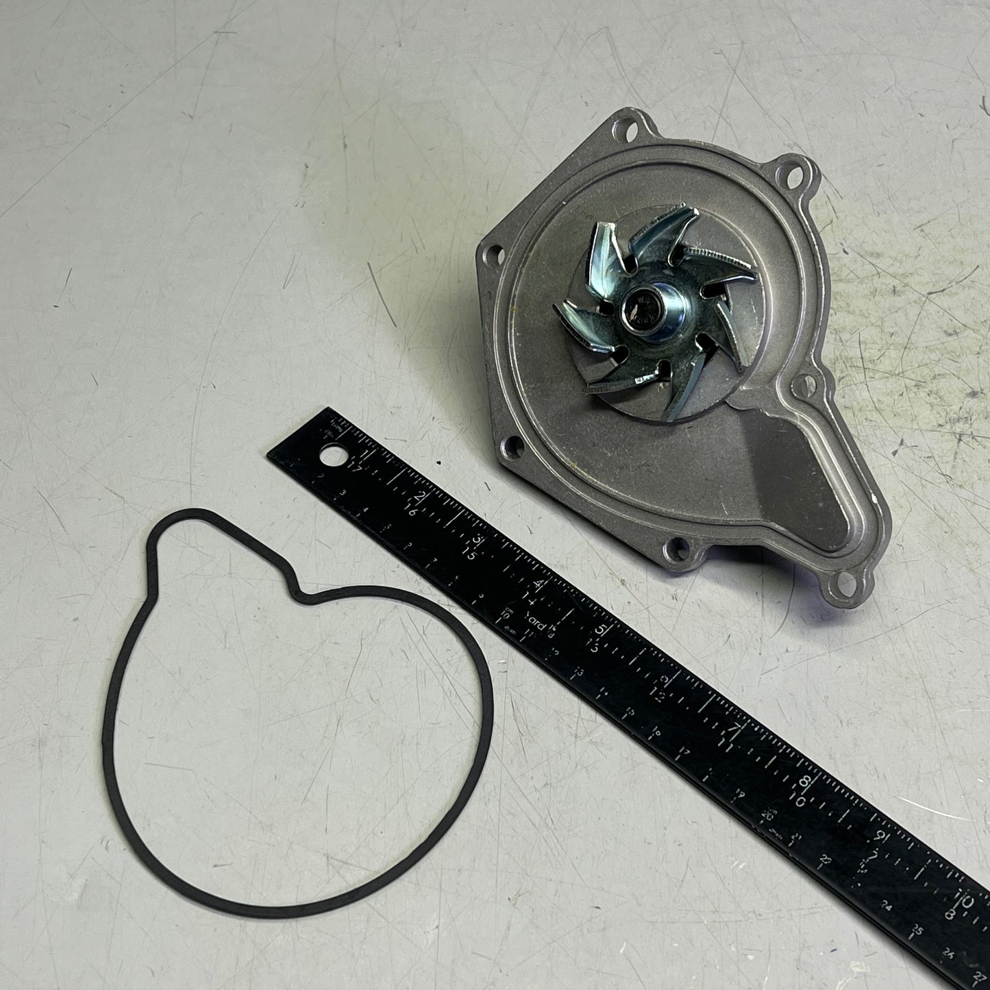 GATES OE Replacement Water Pump For Audi & Volkswagen Vehicle Models 41194