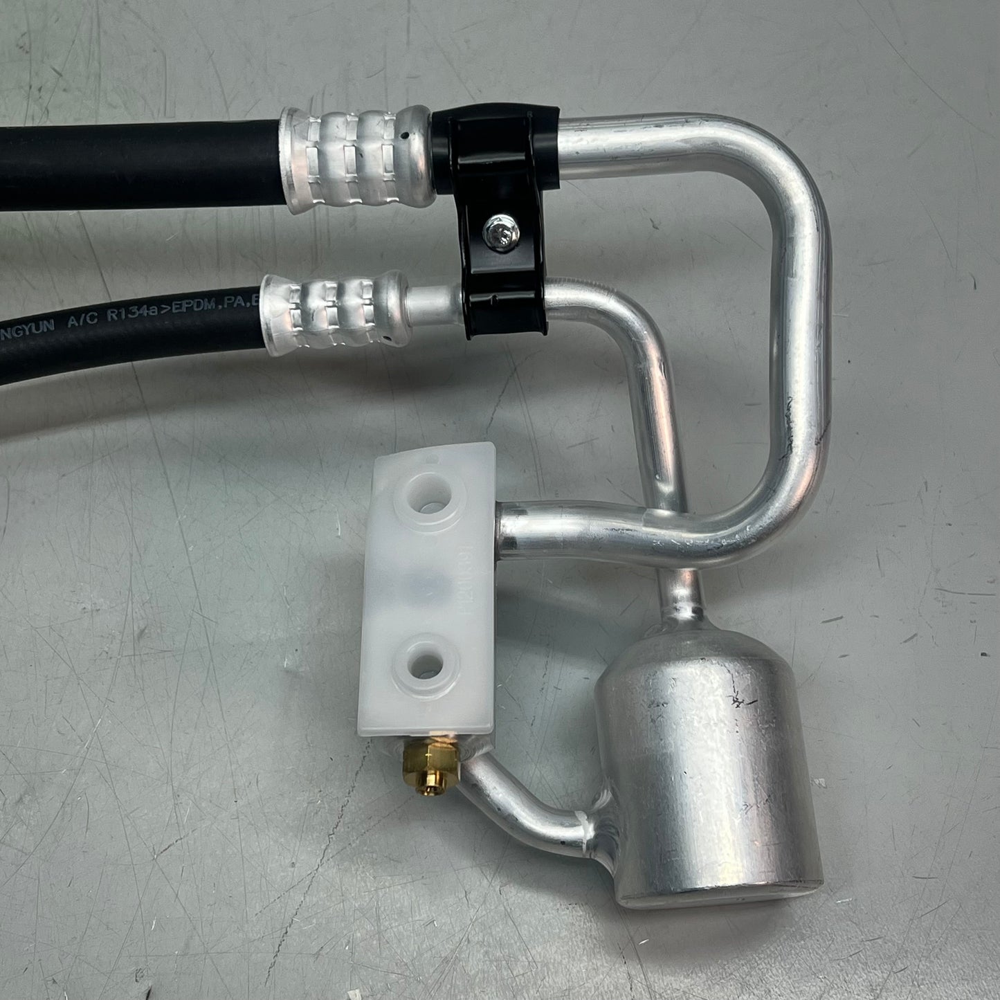 FOUR SEASONS A/C Hose Assembly For Ford & Mercury Vehicles 66102