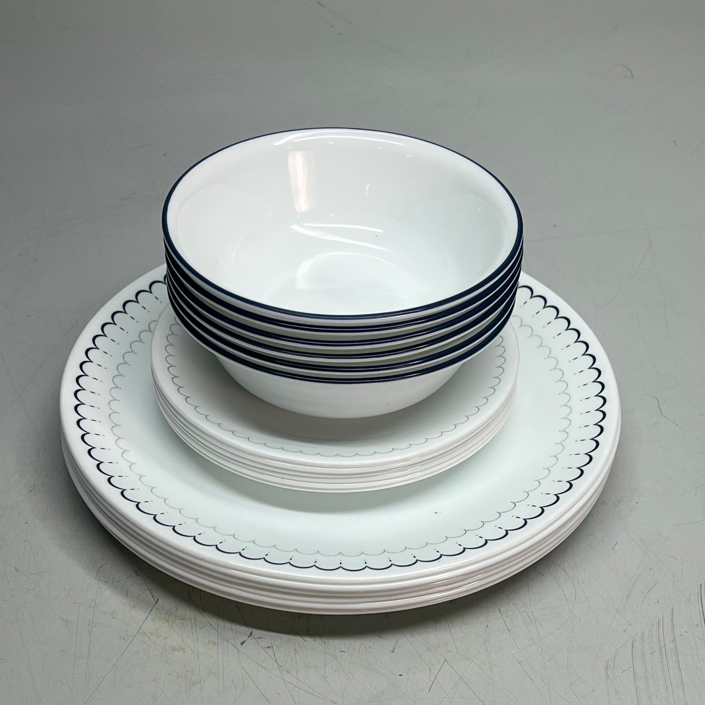 ZA@ CORELLE (18 PIECE SET) Caspin Lace Dinnerware Set Serves 6 People White 1147837
