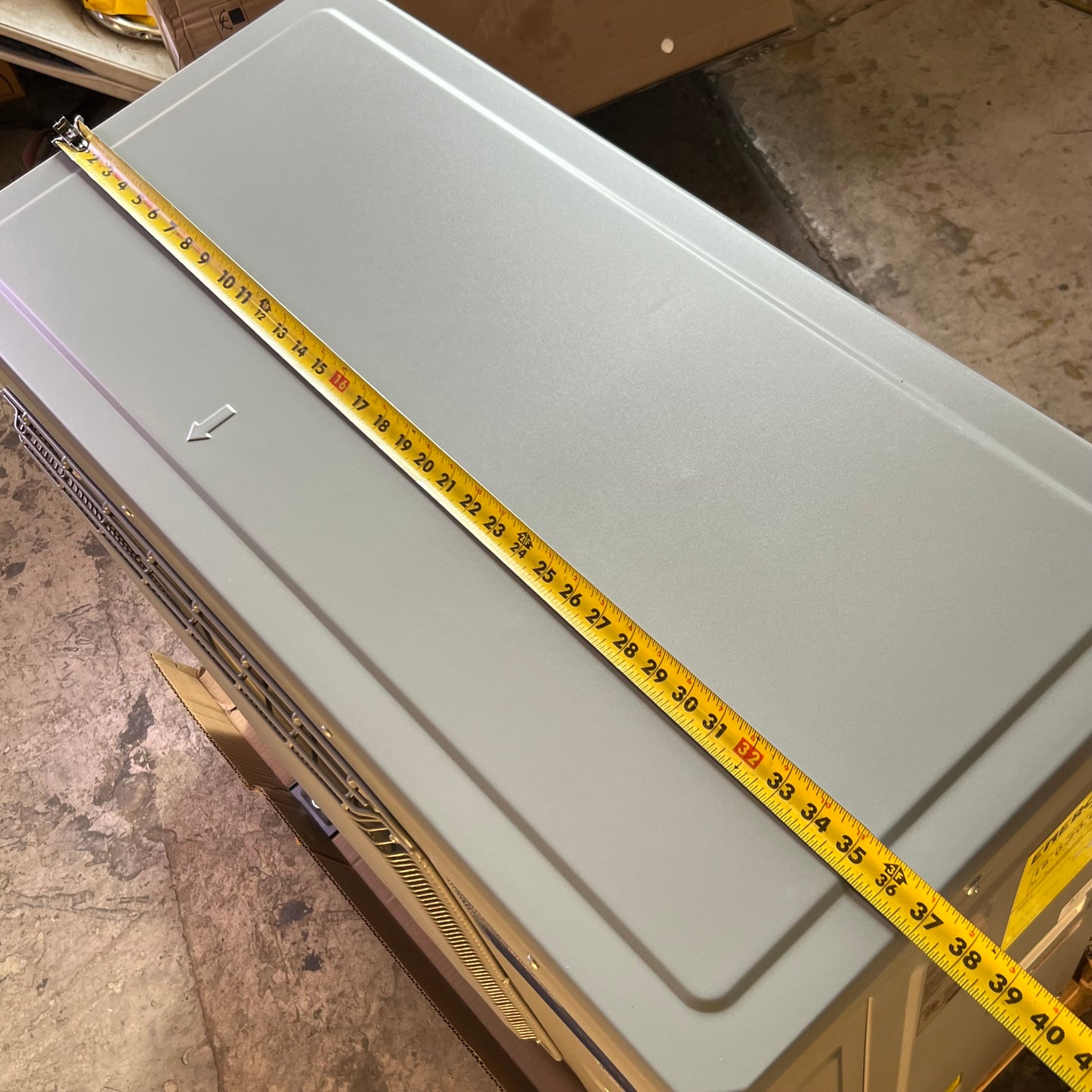 MRCOOL Split Type Air Conditioner Outdoor Unit 36000 BTU 208/230V - MDUCO18024036 (New Other, Minor Bent Fins on Condenser Coil)