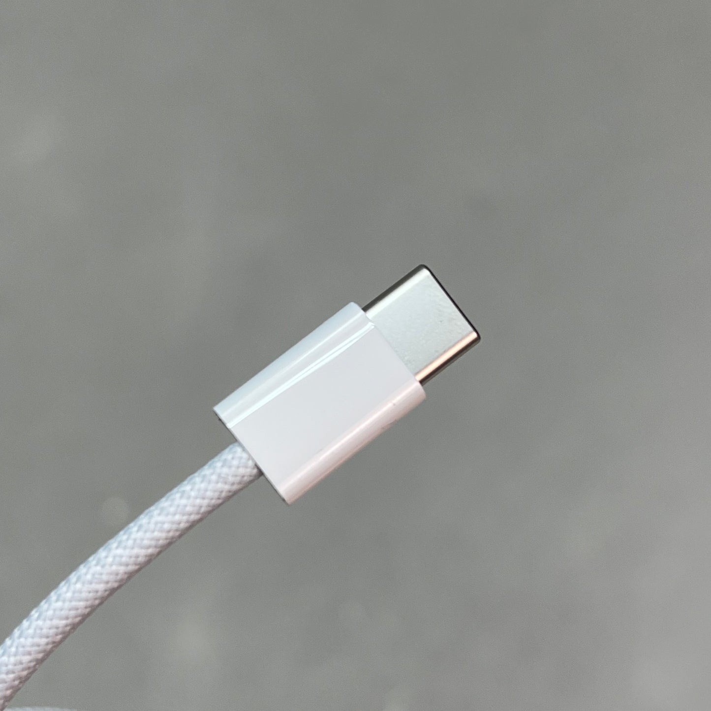 APPLE Two Sided USB-C Woven Charge Cable (1 M) 60 Watt White MQKJ3AM/A (Return)