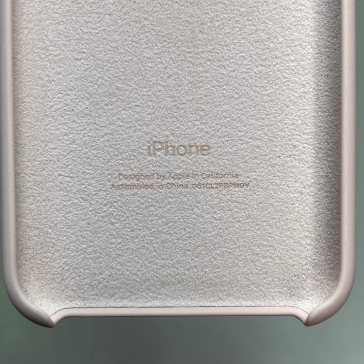 APPLE iPhone SE Silicone Case w/ Microfiber Lined Pink Sand MXYK2ZM/A (Return)